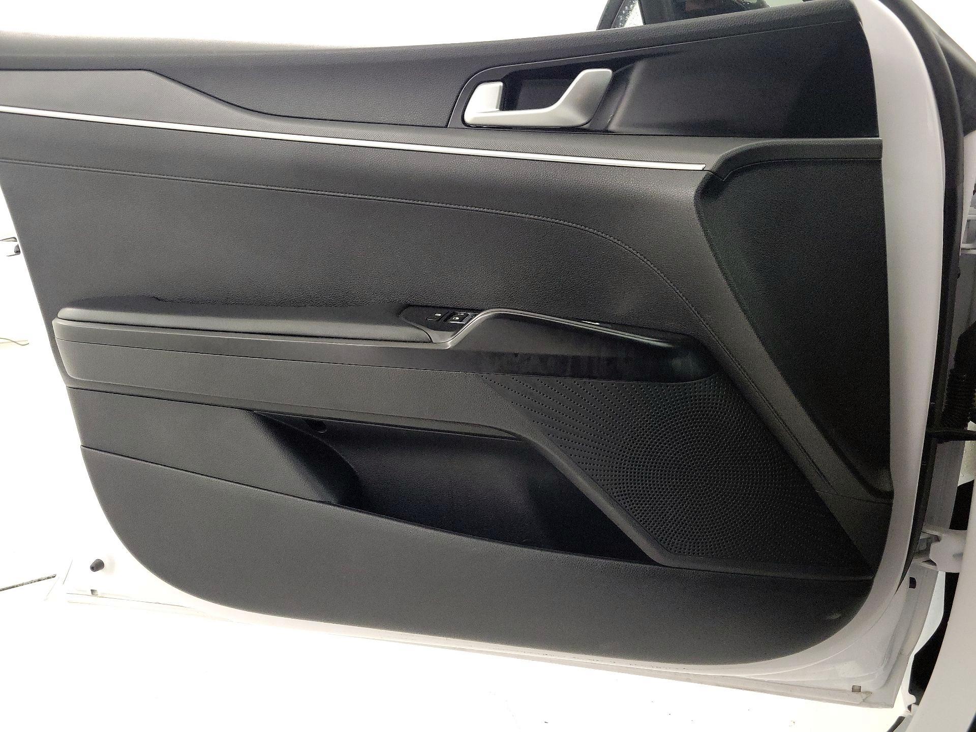 Thumbnail: 2022 Kia K5 - 12