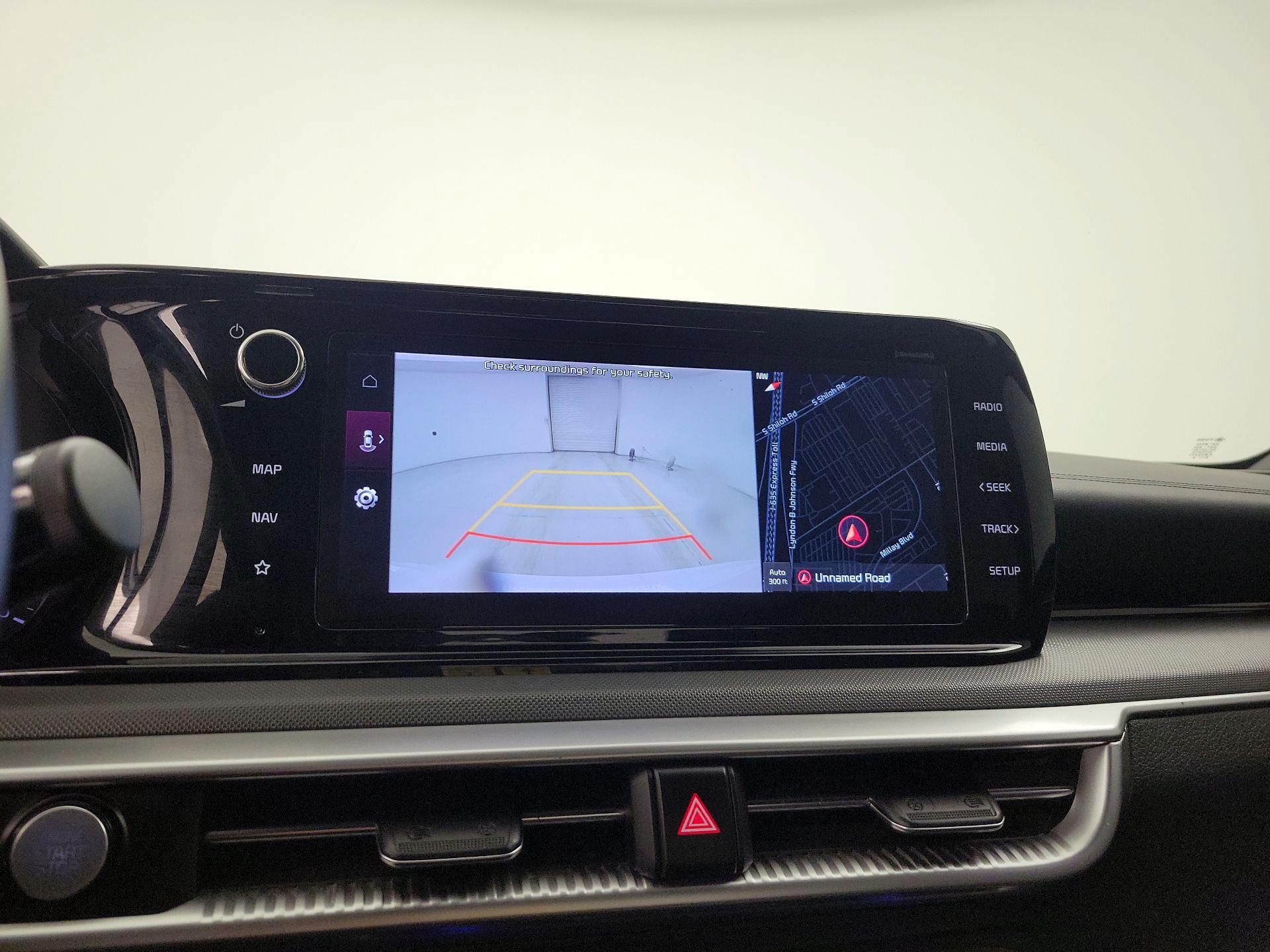 Thumbnail: 2022 Kia K5 - 15