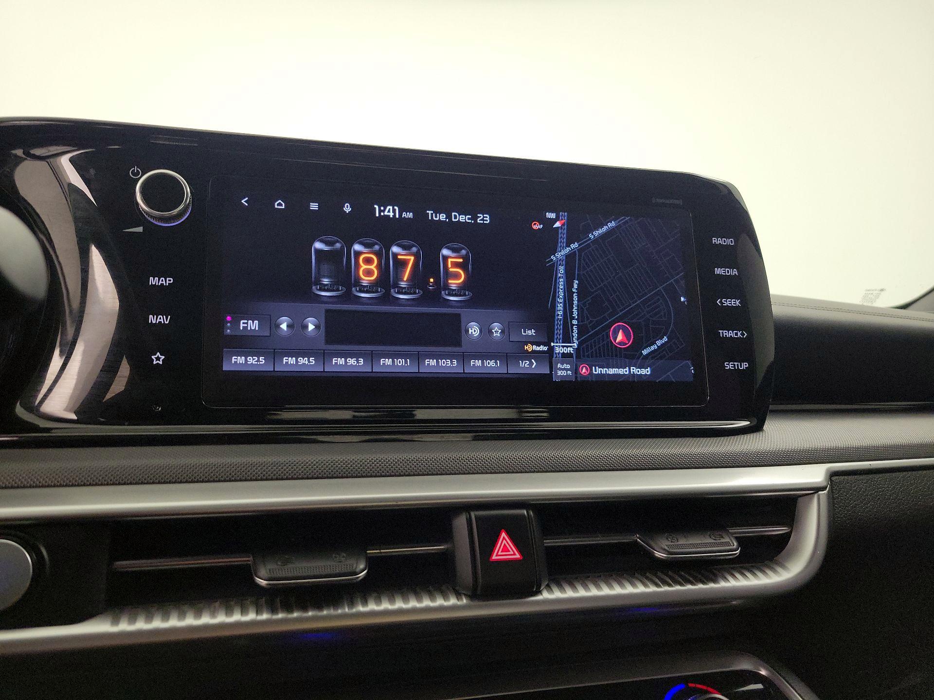 Thumbnail: 2022 Kia K5 - 16