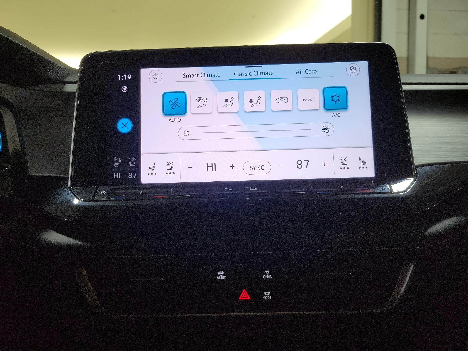 Thumbnail: 2024 Volkswagen Atlas - 16