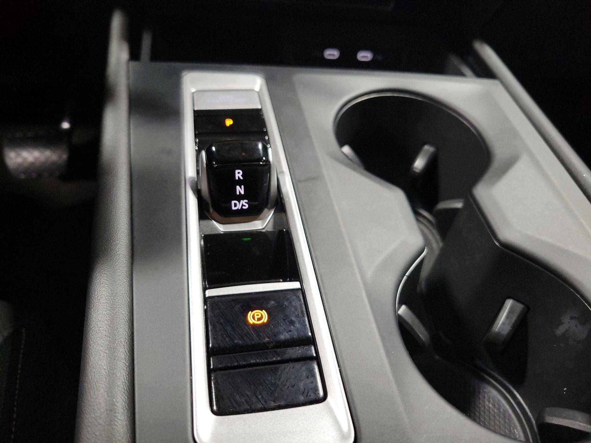 Thumbnail: 2024 Volkswagen Atlas - 17