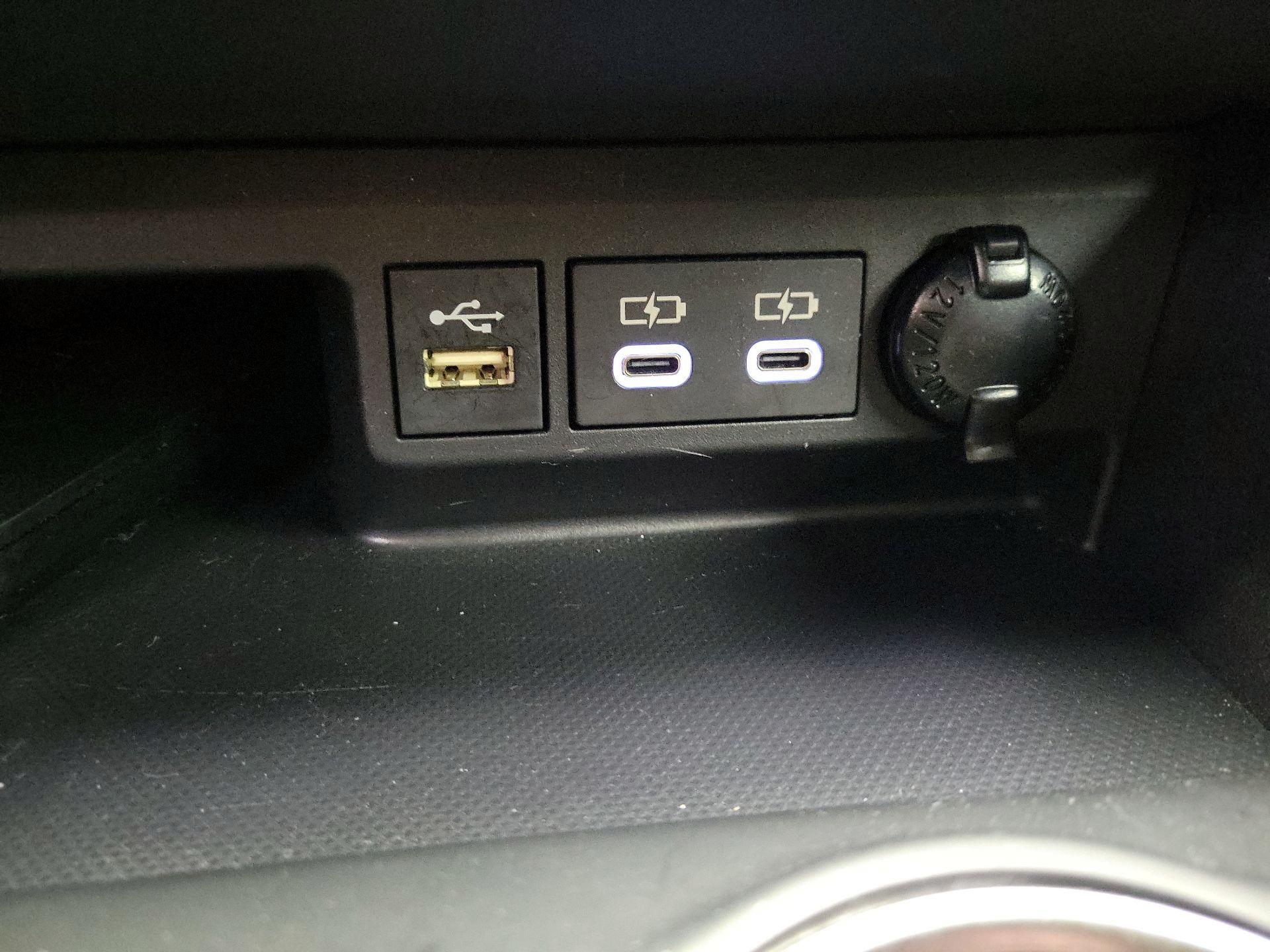 Thumbnail: 2023 Toyota Highlander - 16