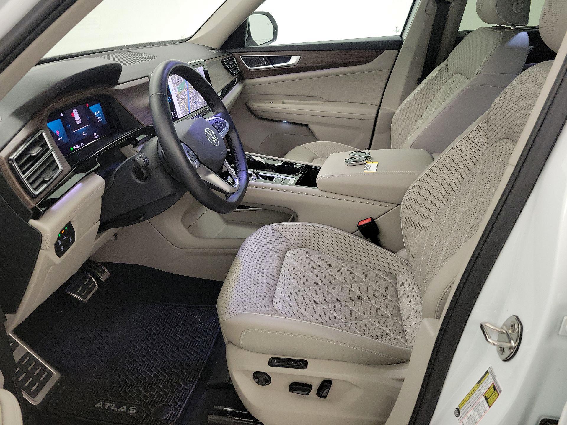 Thumbnail: 2025 Volkswagen Atlas - 11