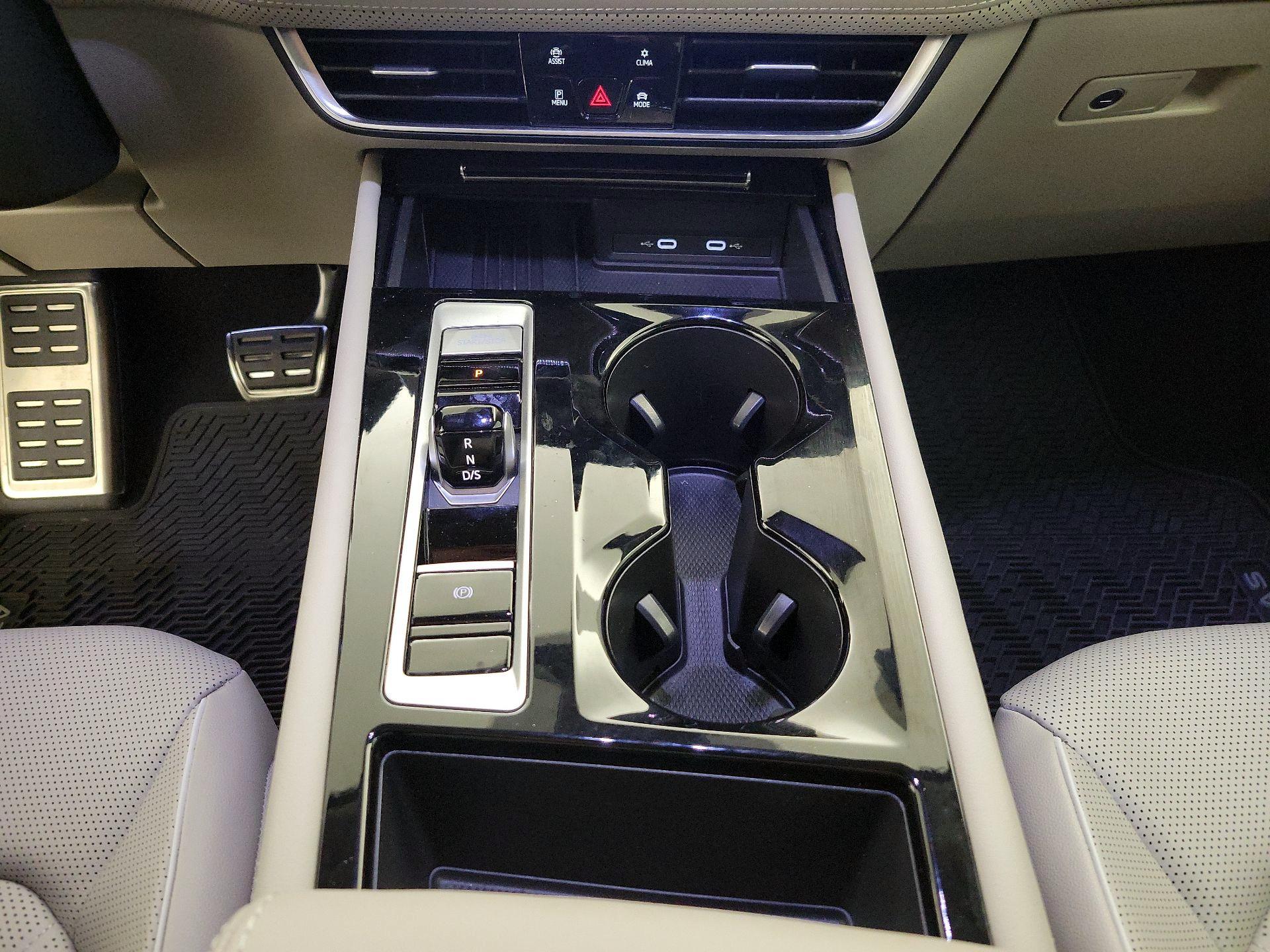 Thumbnail: 2025 Volkswagen Atlas - 18