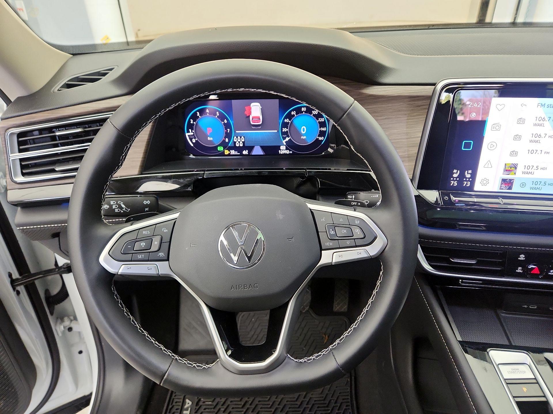 Thumbnail: 2024 Volkswagen Atlas - 10