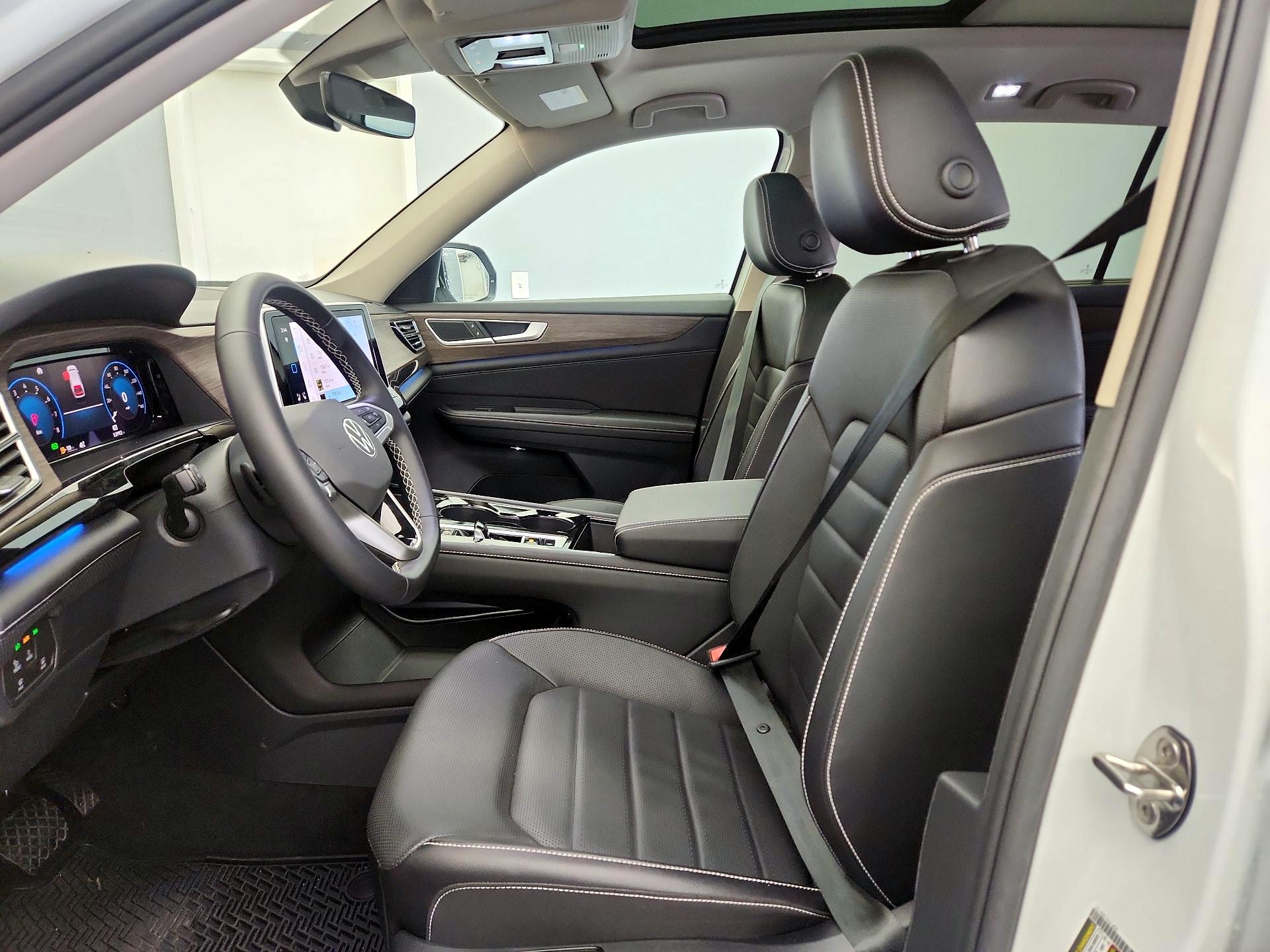 Thumbnail: 2024 Volkswagen Atlas - 11