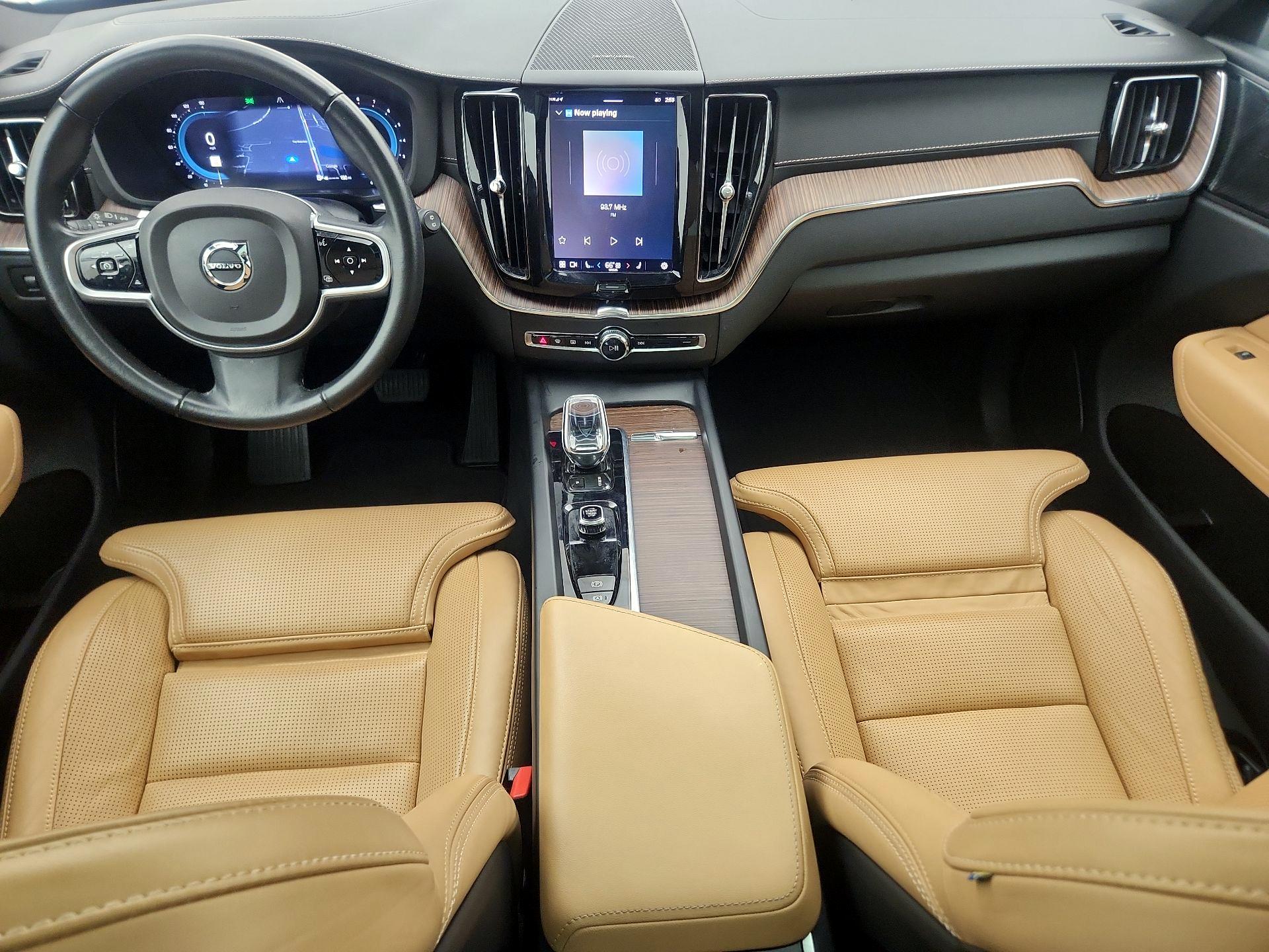 Thumbnail: 2022 Volvo XC60 - 9