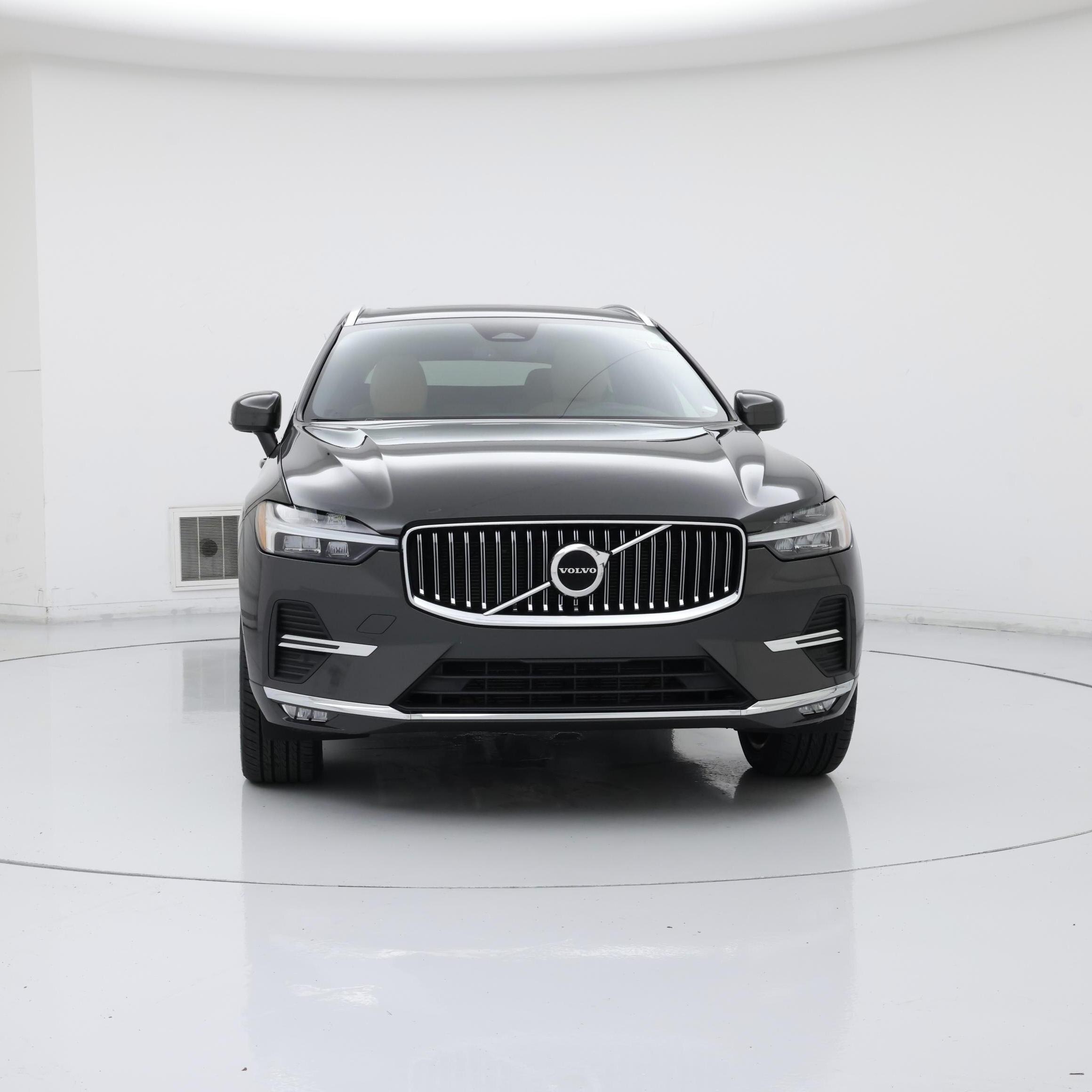 Thumbnail: 2022 Volvo XC60 - 5