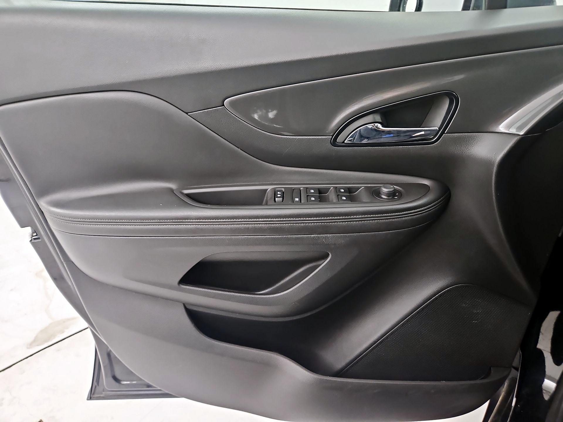 Thumbnail: 2017 Buick Encore - 12