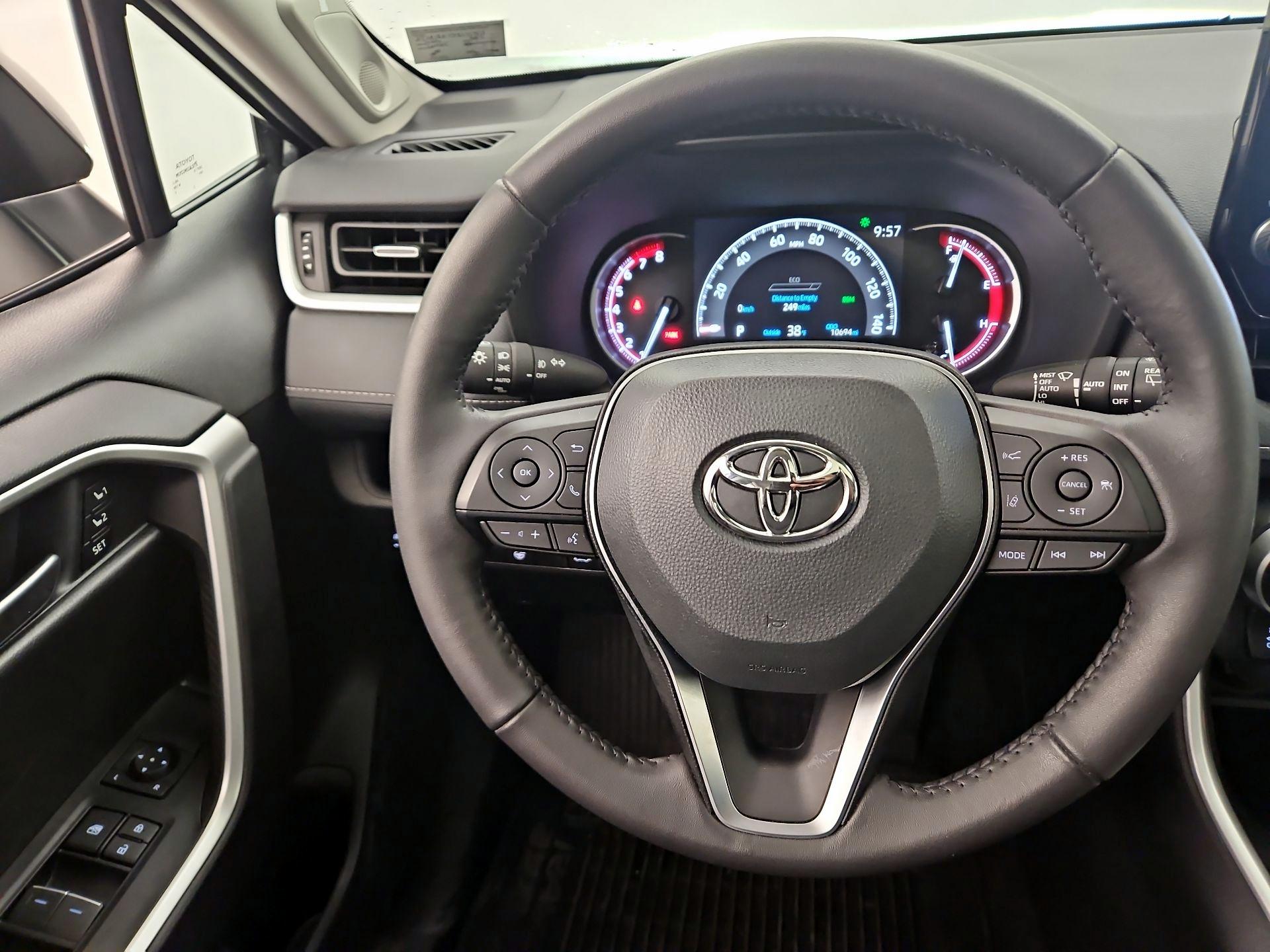 Thumbnail: 2024 Toyota RAV4 - 10