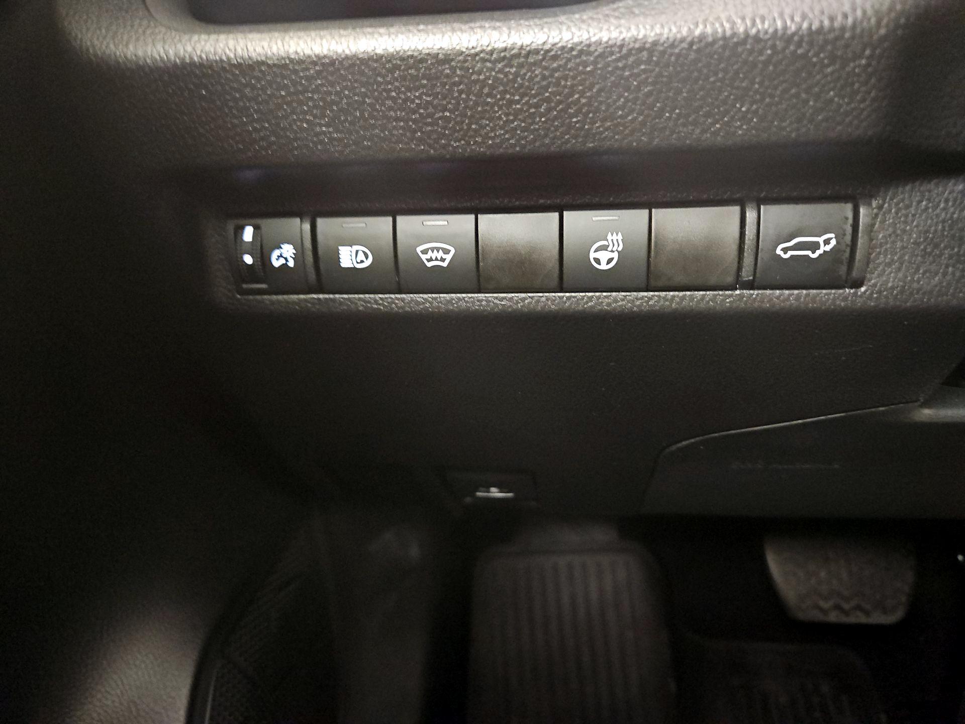 Thumbnail: 2024 Toyota RAV4 - 13