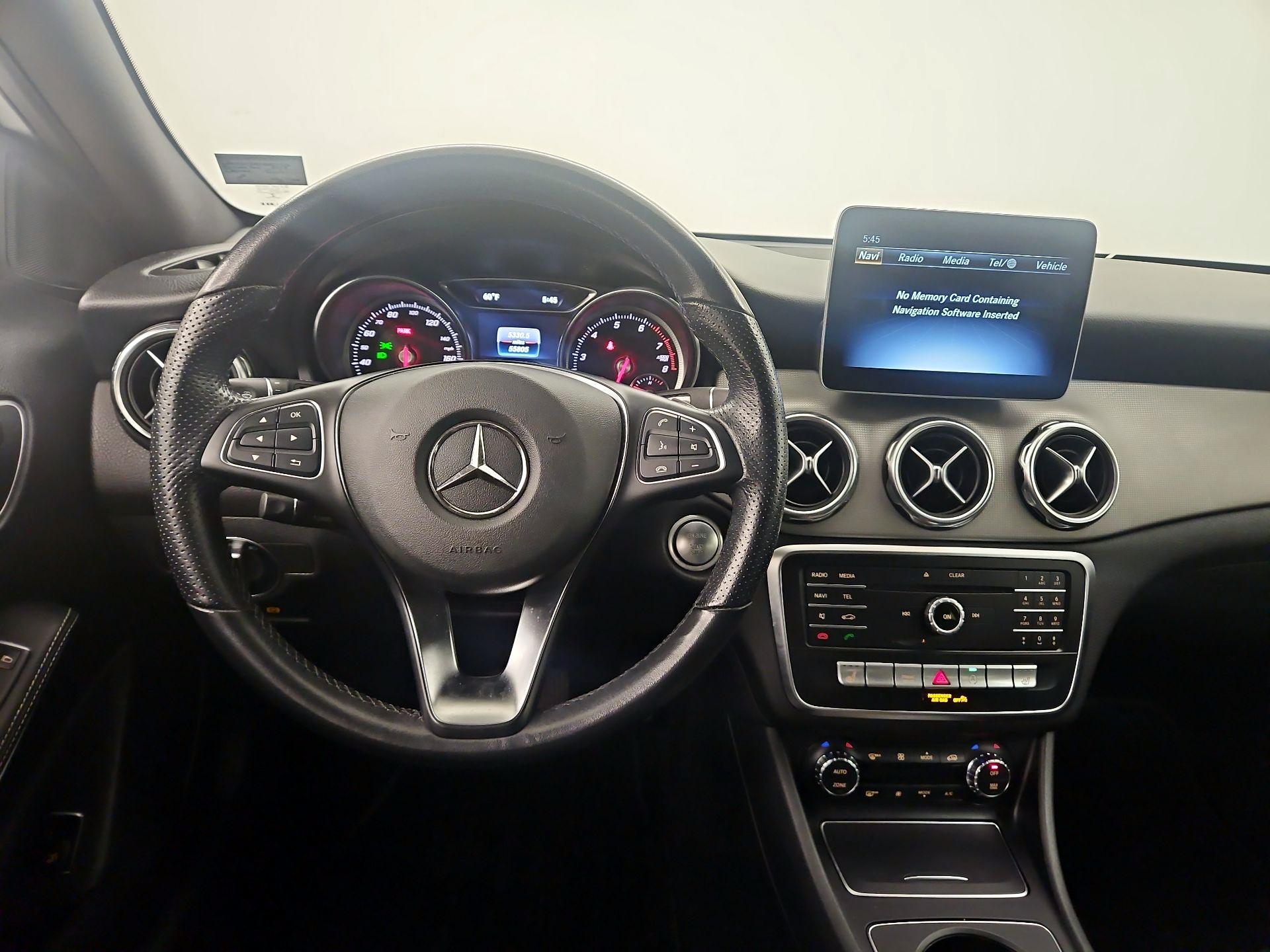 Thumbnail: 2019 Mercedes-Benz GLA - 10