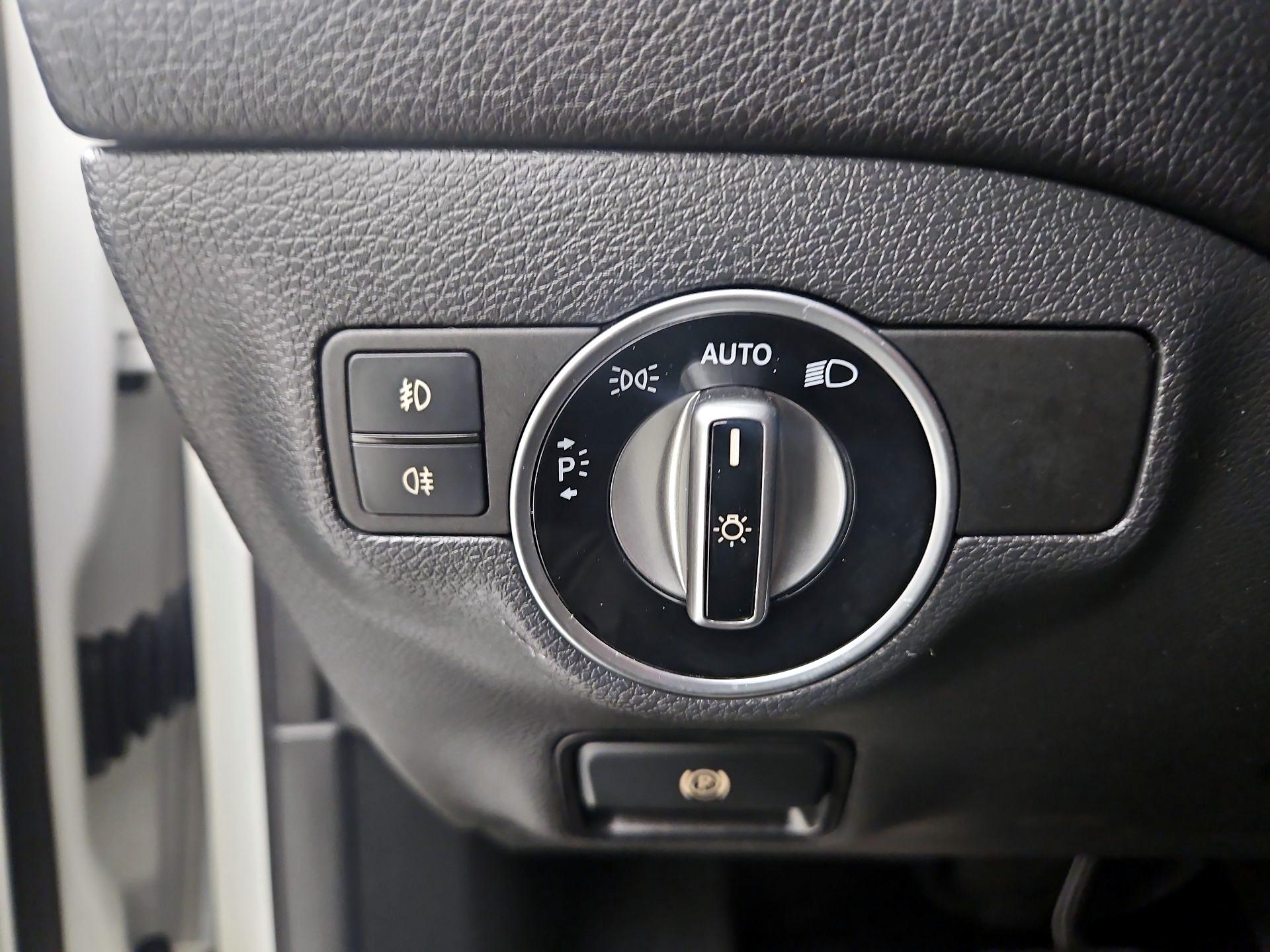 Thumbnail: 2019 Mercedes-Benz GLA - 13