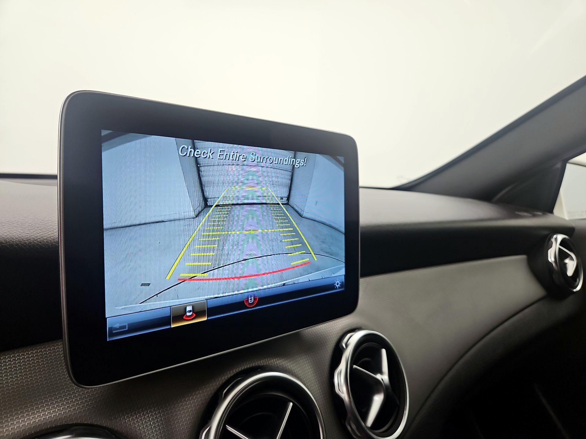 Thumbnail: 2019 Mercedes-Benz GLA - 15