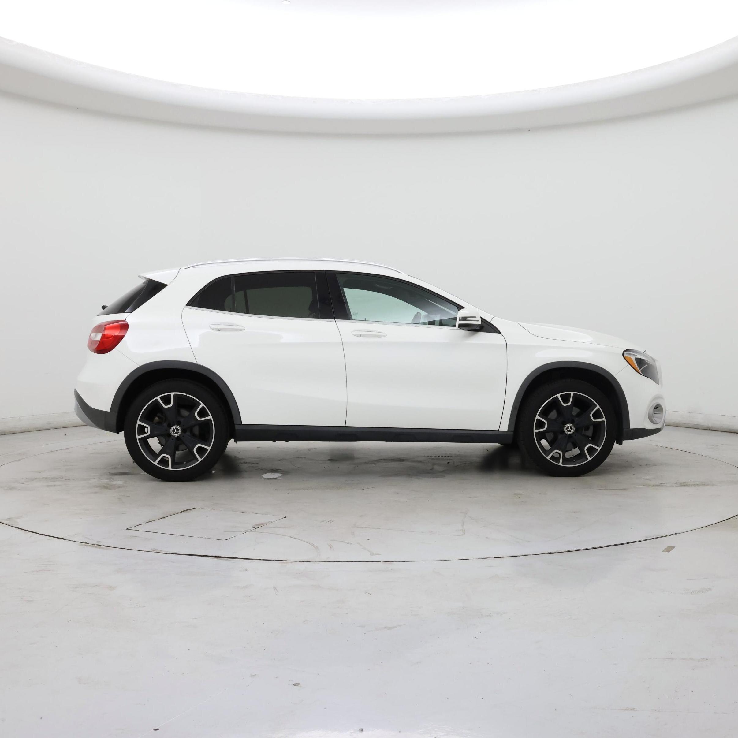 Thumbnail: 2019 Mercedes-Benz GLA - 7