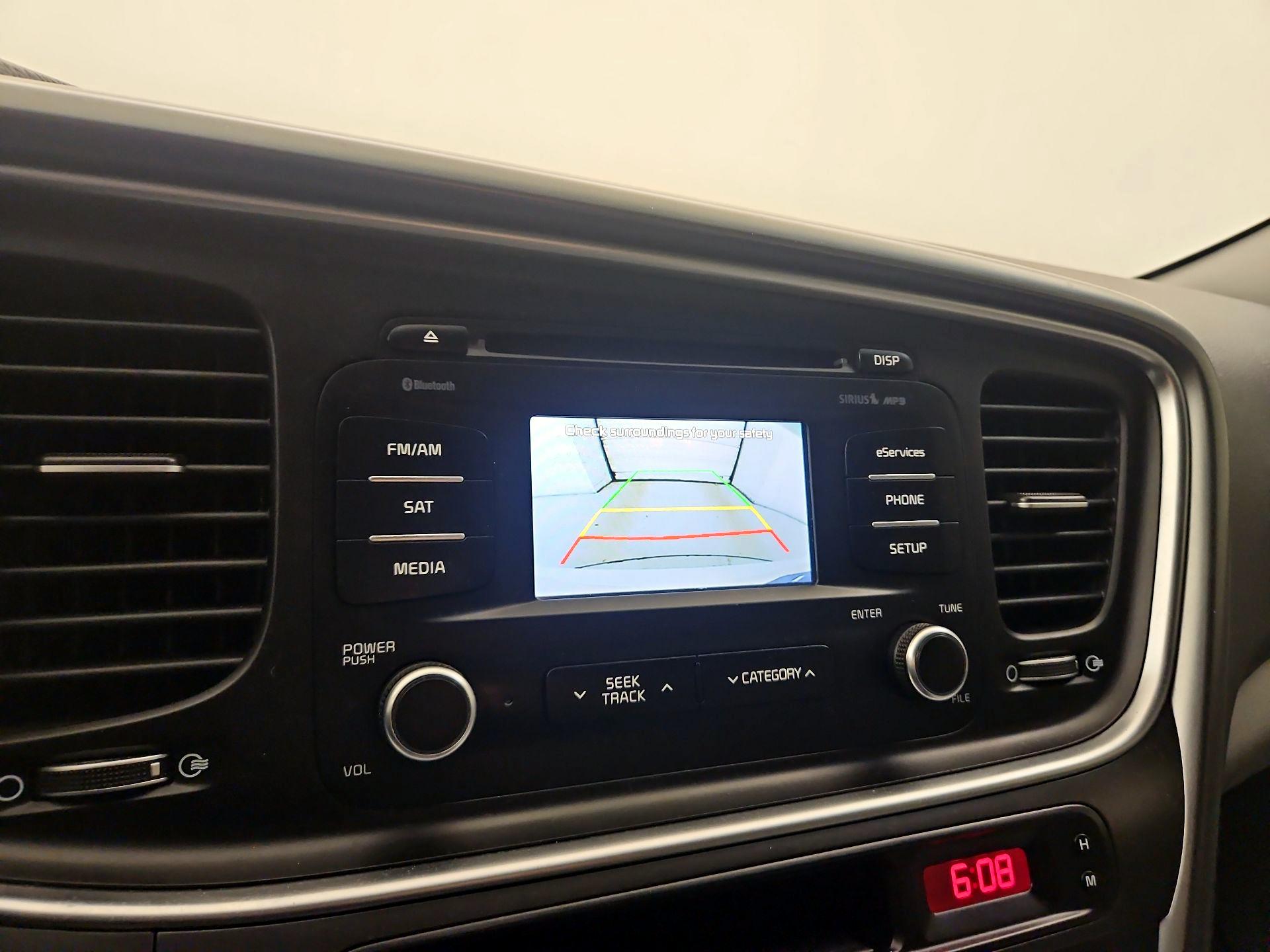 Thumbnail: 2015 Kia Optima - 14