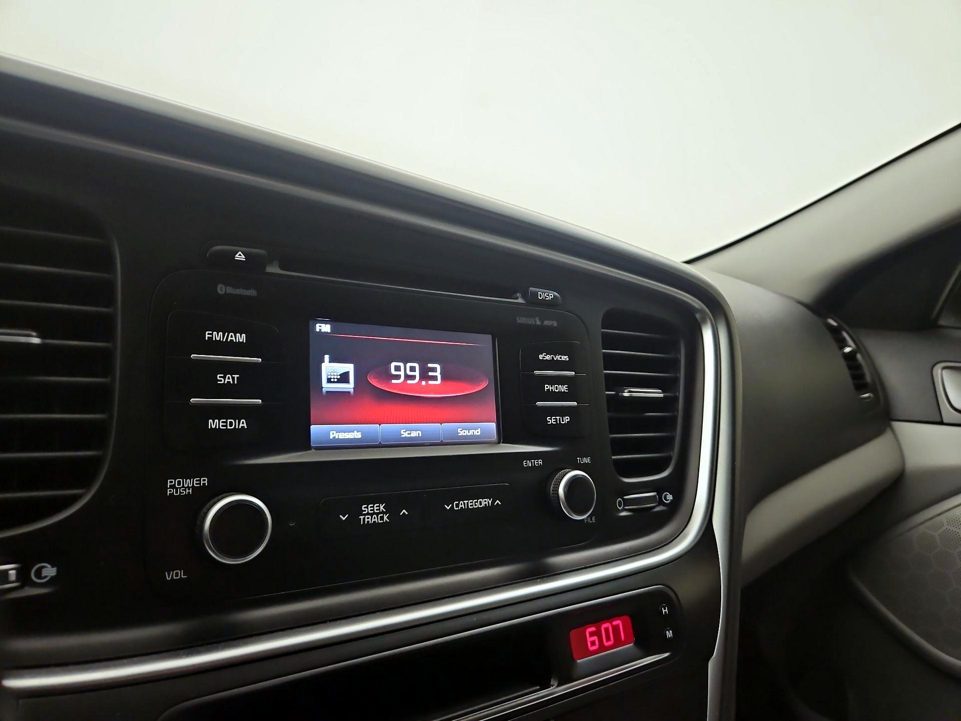 Thumbnail: 2015 Kia Optima - 15