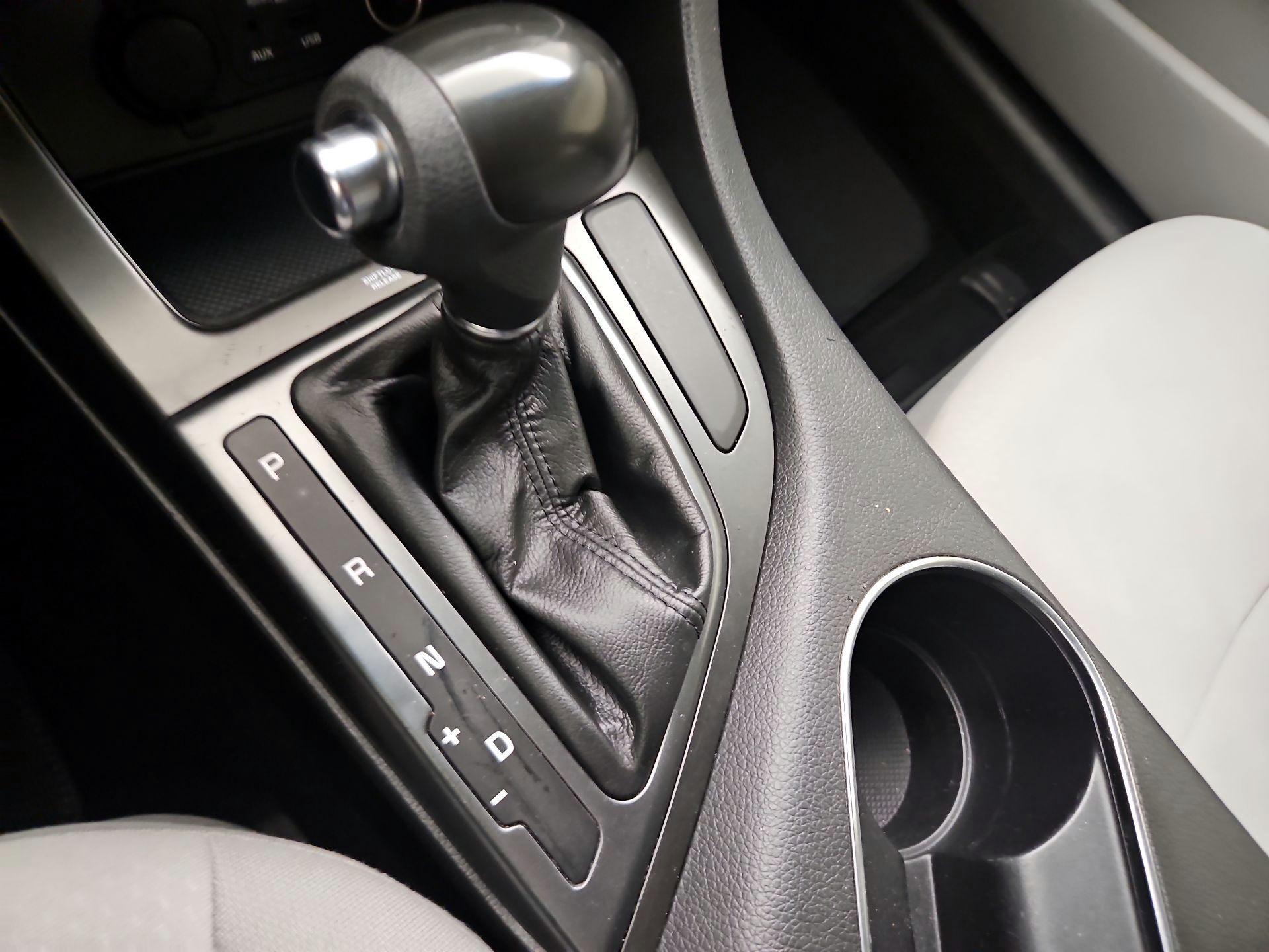 Thumbnail: 2015 Kia Optima - 17