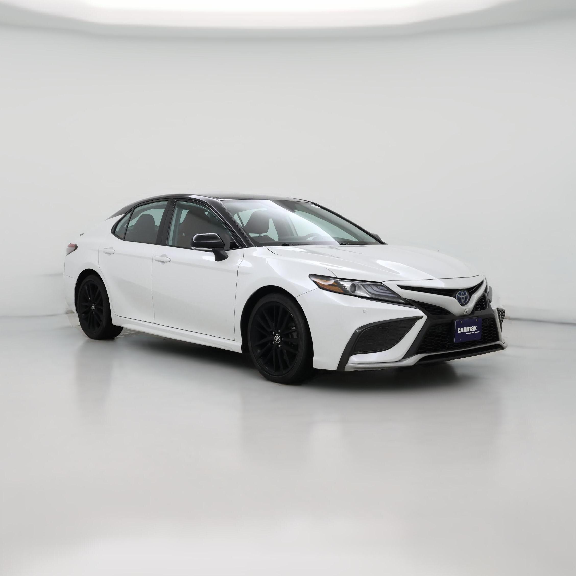 Thumbnail: 2022 Toyota Camry - 1