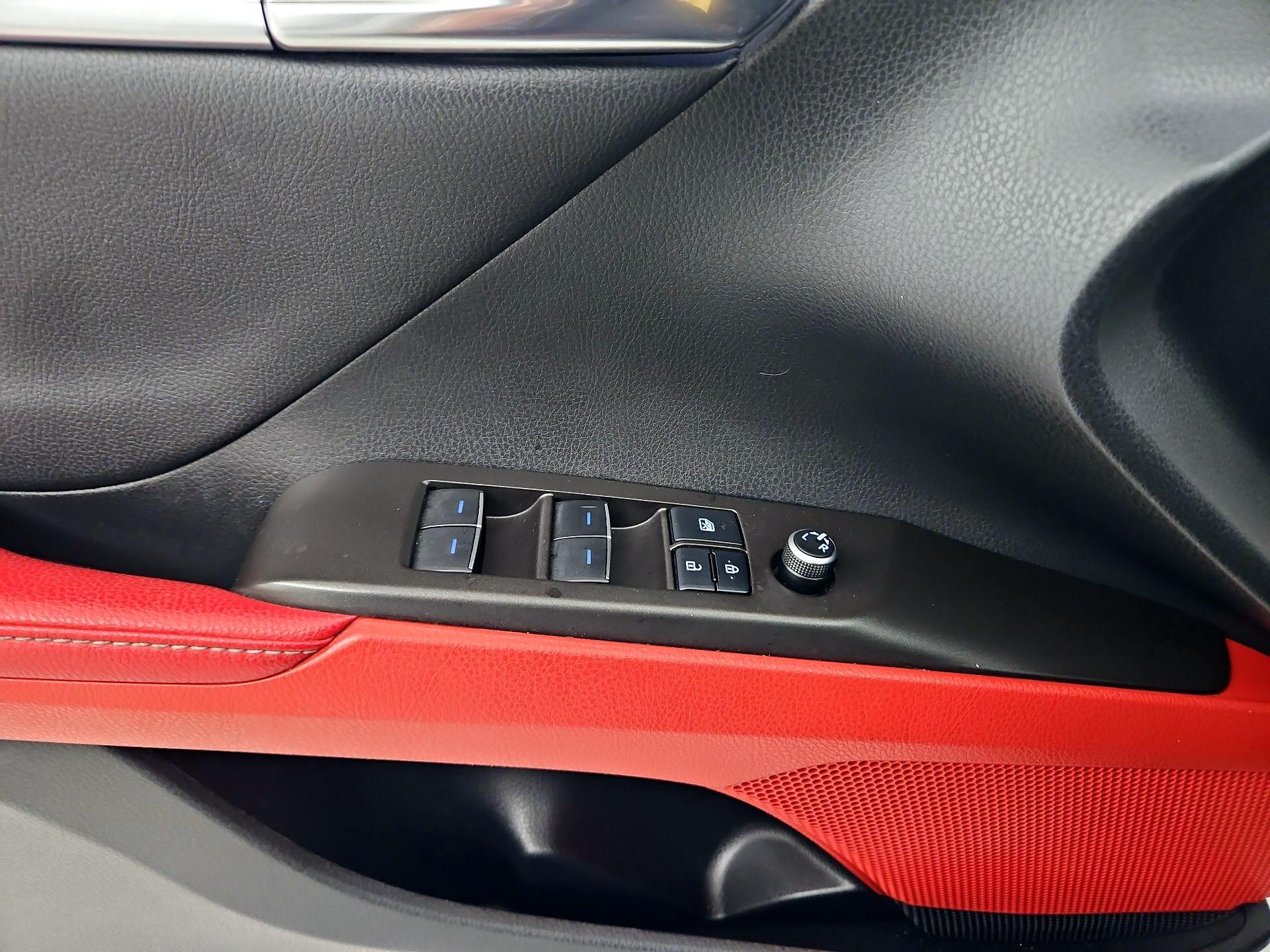 Thumbnail: 2022 Toyota Camry - 12