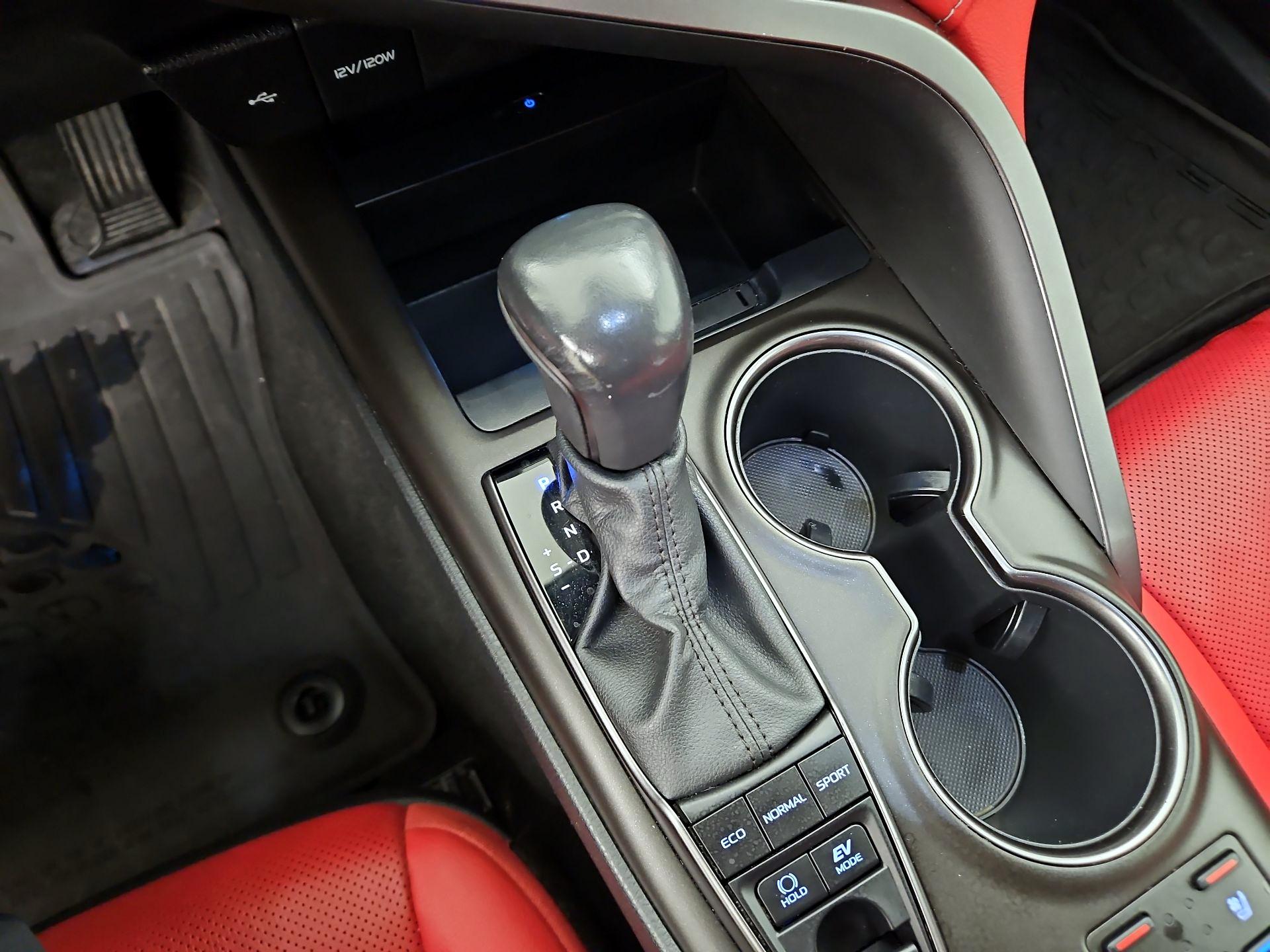 Thumbnail: 2022 Toyota Camry - 18