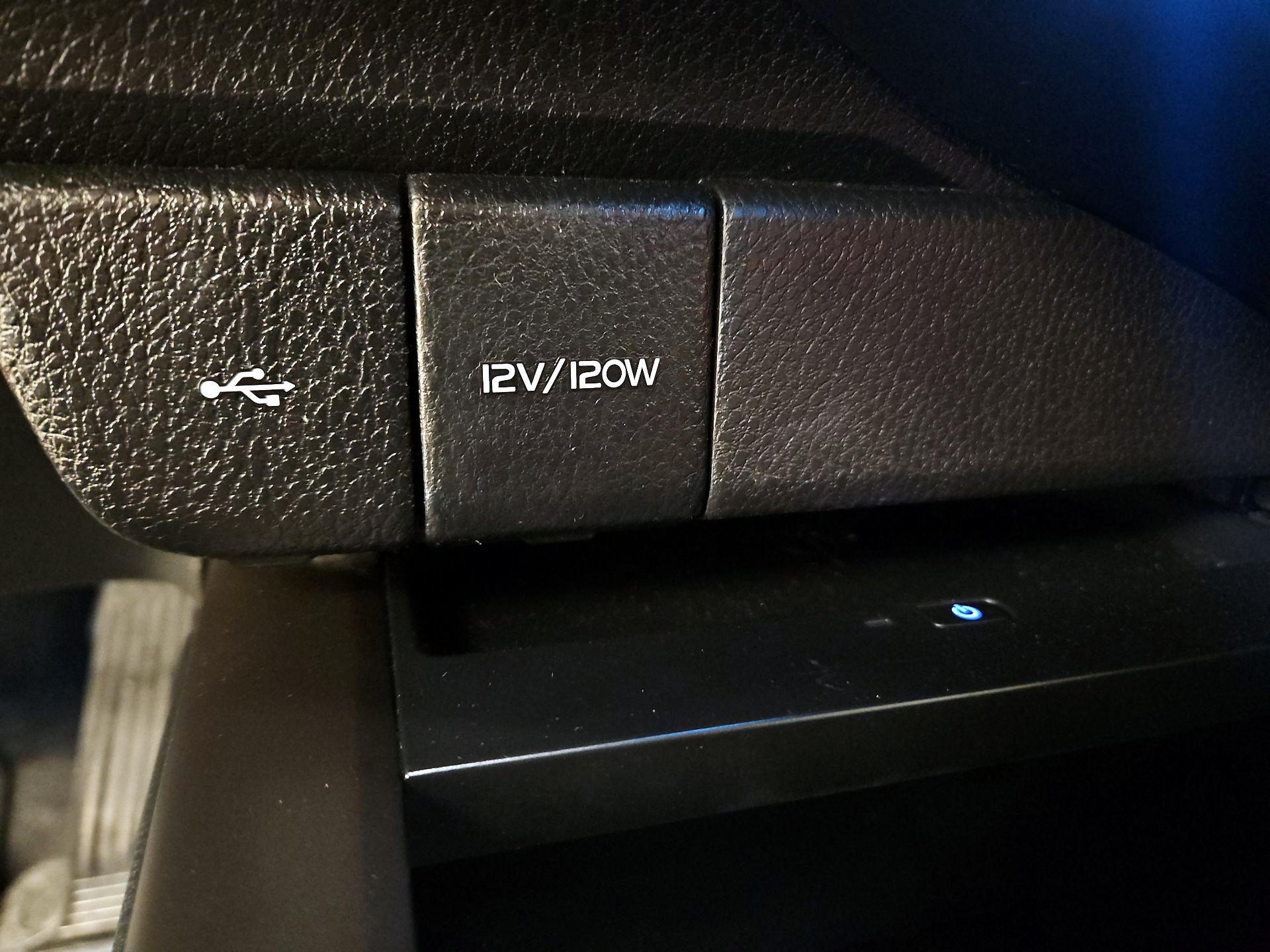 Thumbnail: 2022 Toyota Camry - 19