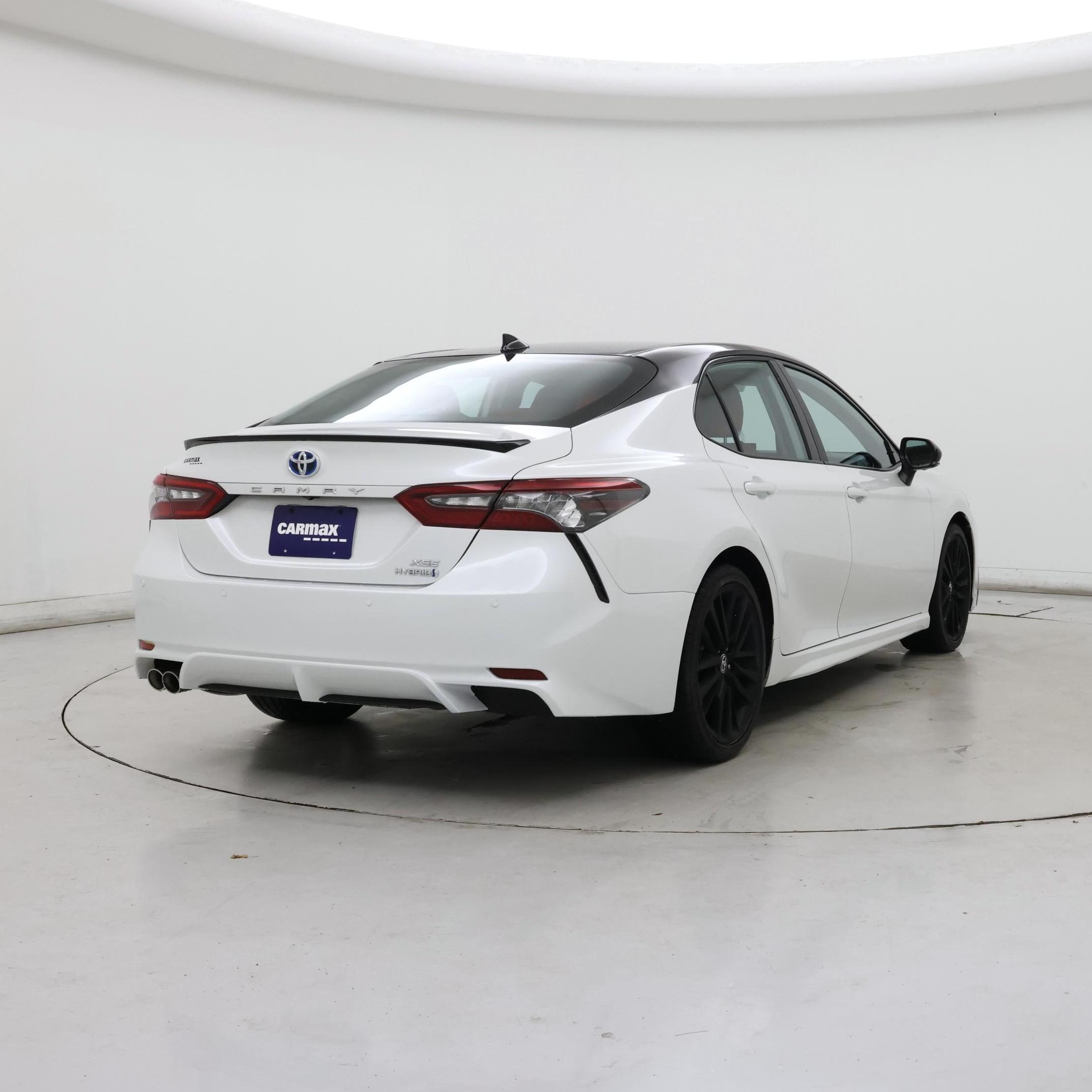 Thumbnail: 2022 Toyota Camry - 8