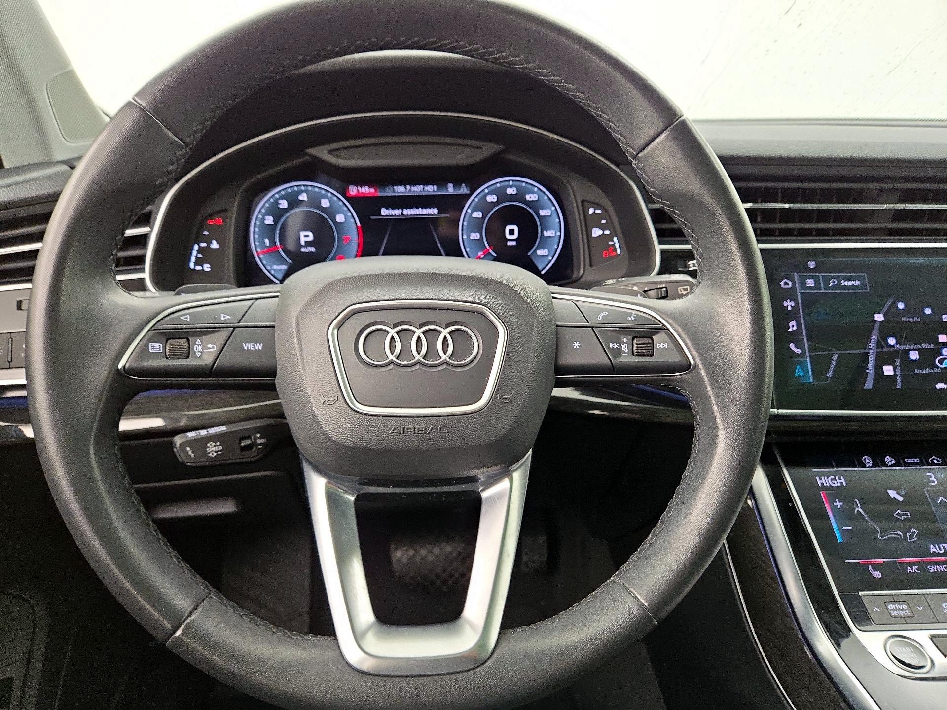 Thumbnail: 2022 Audi Q7 - 10