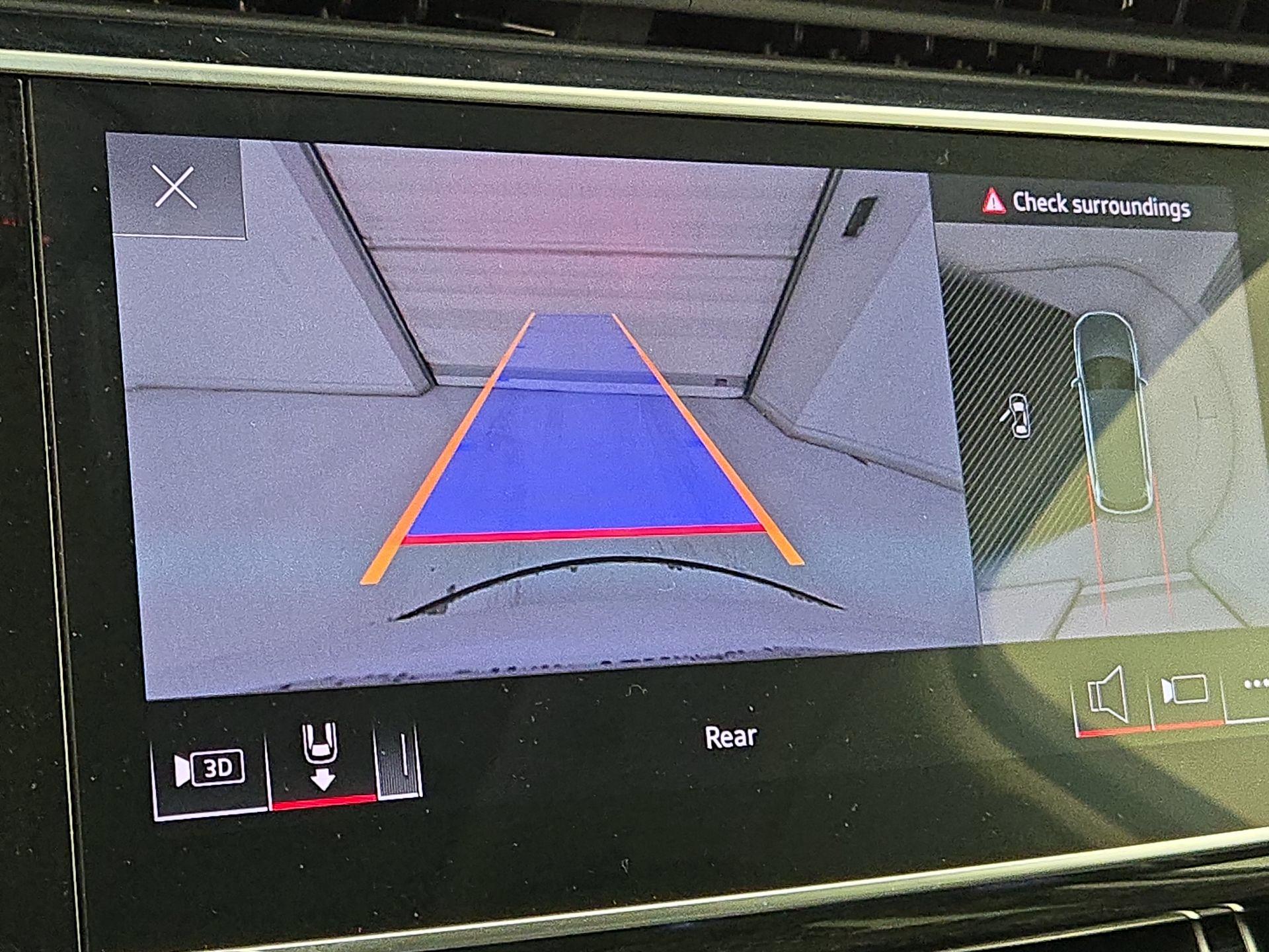 Thumbnail: 2022 Audi Q7 - 14