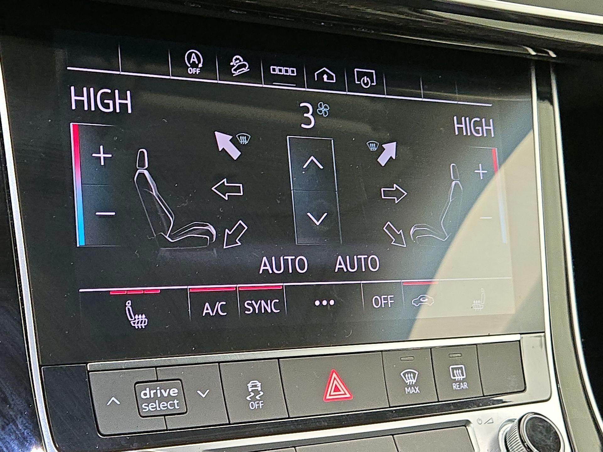 Thumbnail: 2022 Audi Q7 - 16