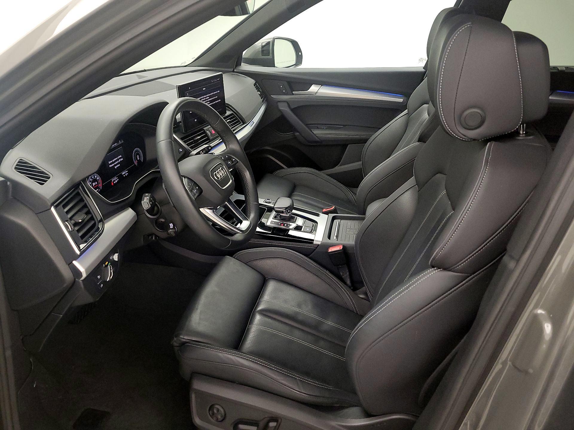 Thumbnail: 2023 Audi Q5 - 11