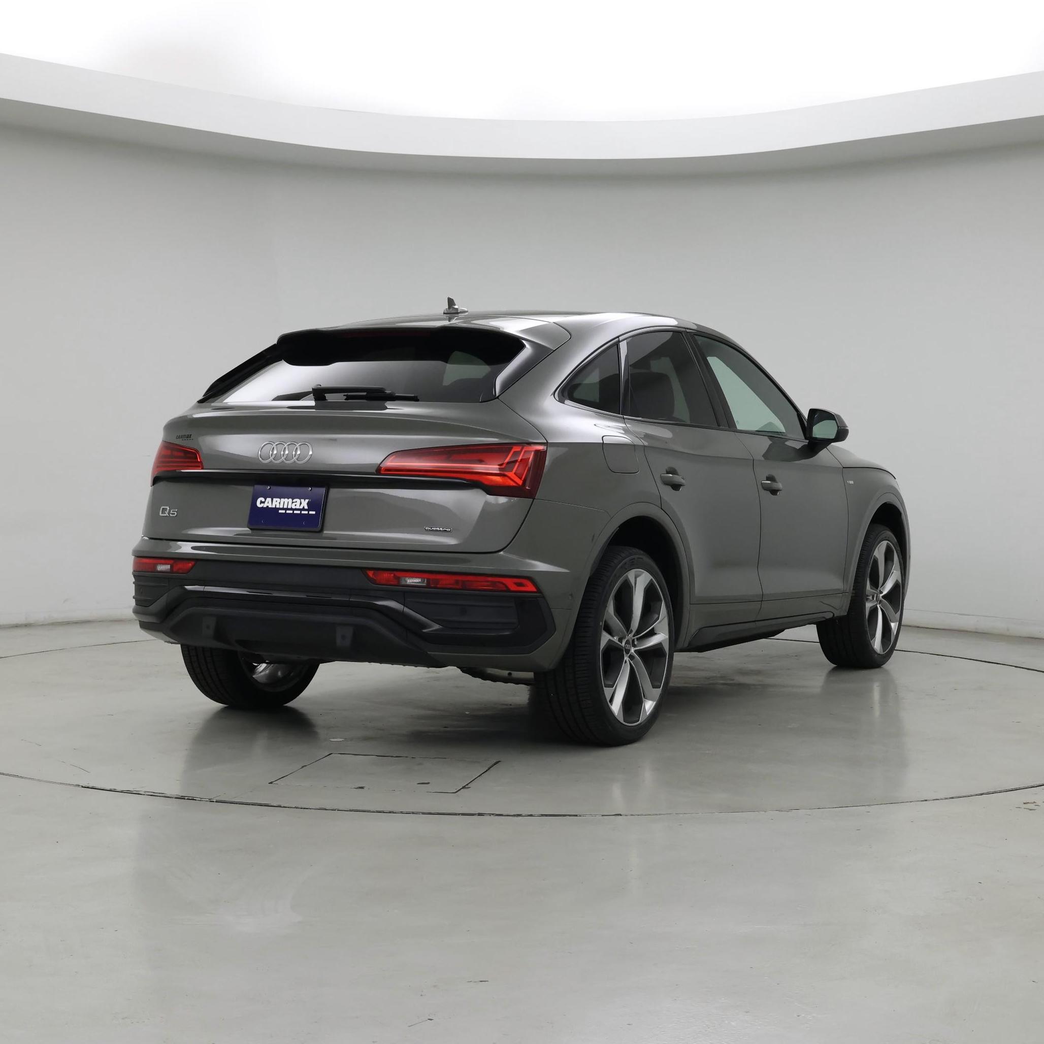 Thumbnail: 2023 Audi Q5 - 8