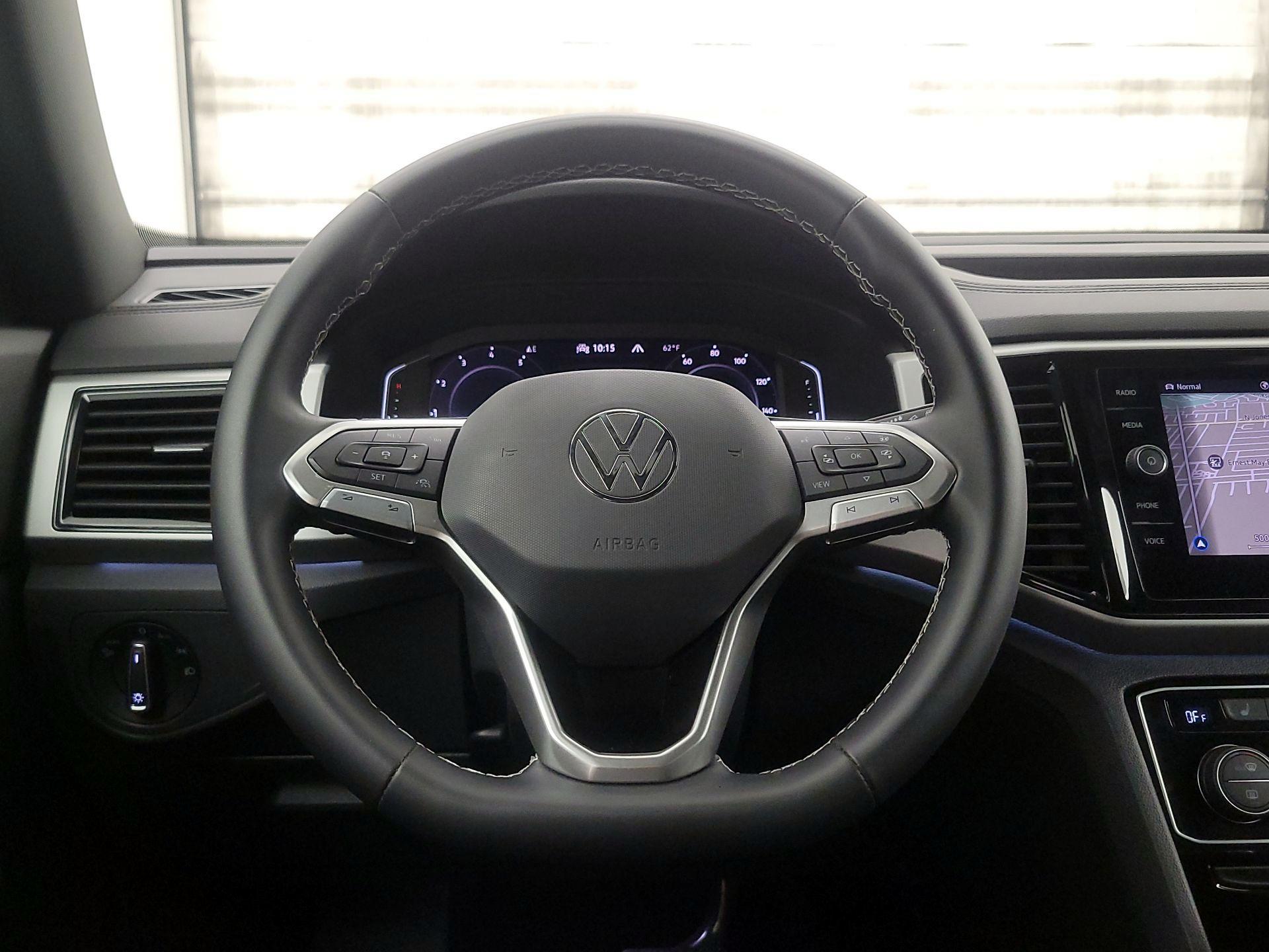 Thumbnail: 2023 Volkswagen Atlas - 10