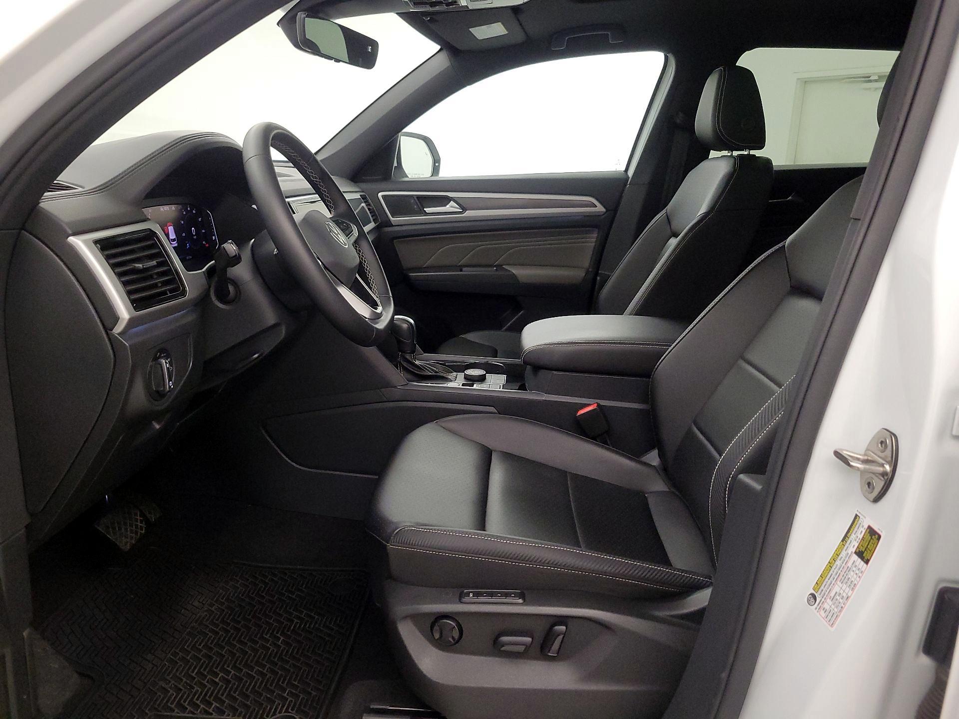 Thumbnail: 2023 Volkswagen Atlas - 11