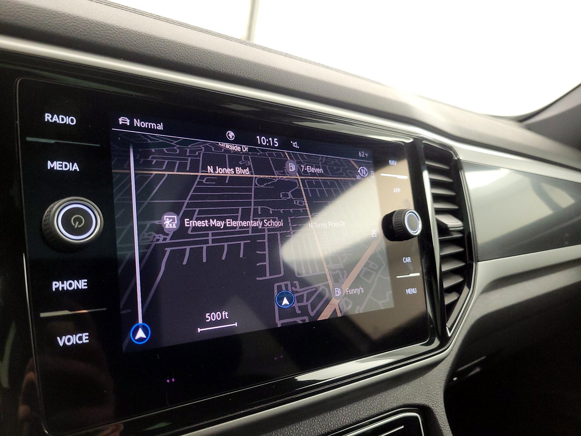 Thumbnail: 2023 Volkswagen Atlas - 14