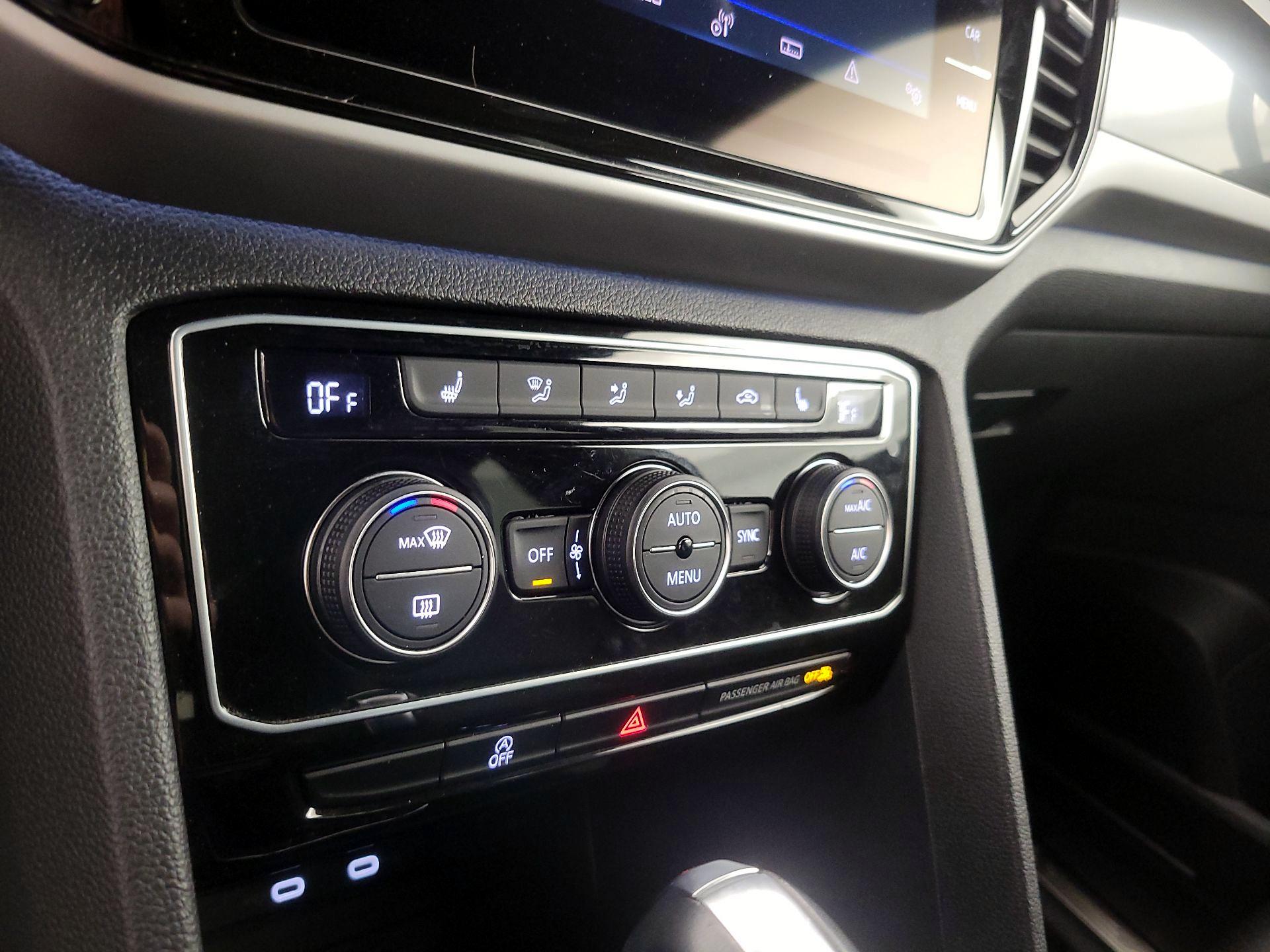 Thumbnail: 2023 Volkswagen Atlas - 17