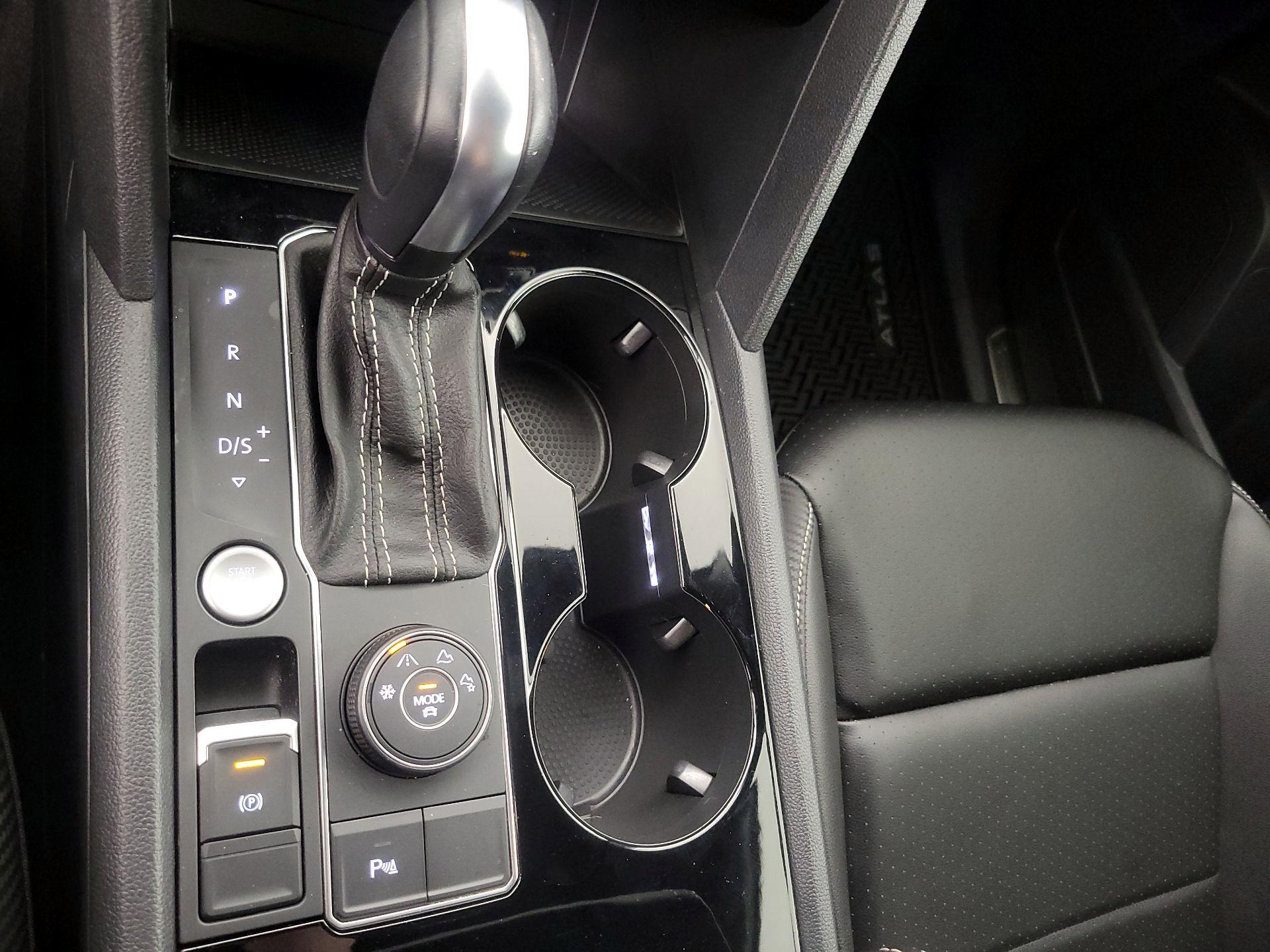 Thumbnail: 2023 Volkswagen Atlas - 18