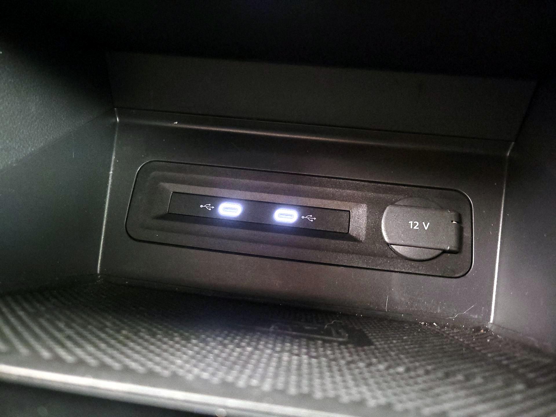 Thumbnail: 2023 Volkswagen Atlas - 19