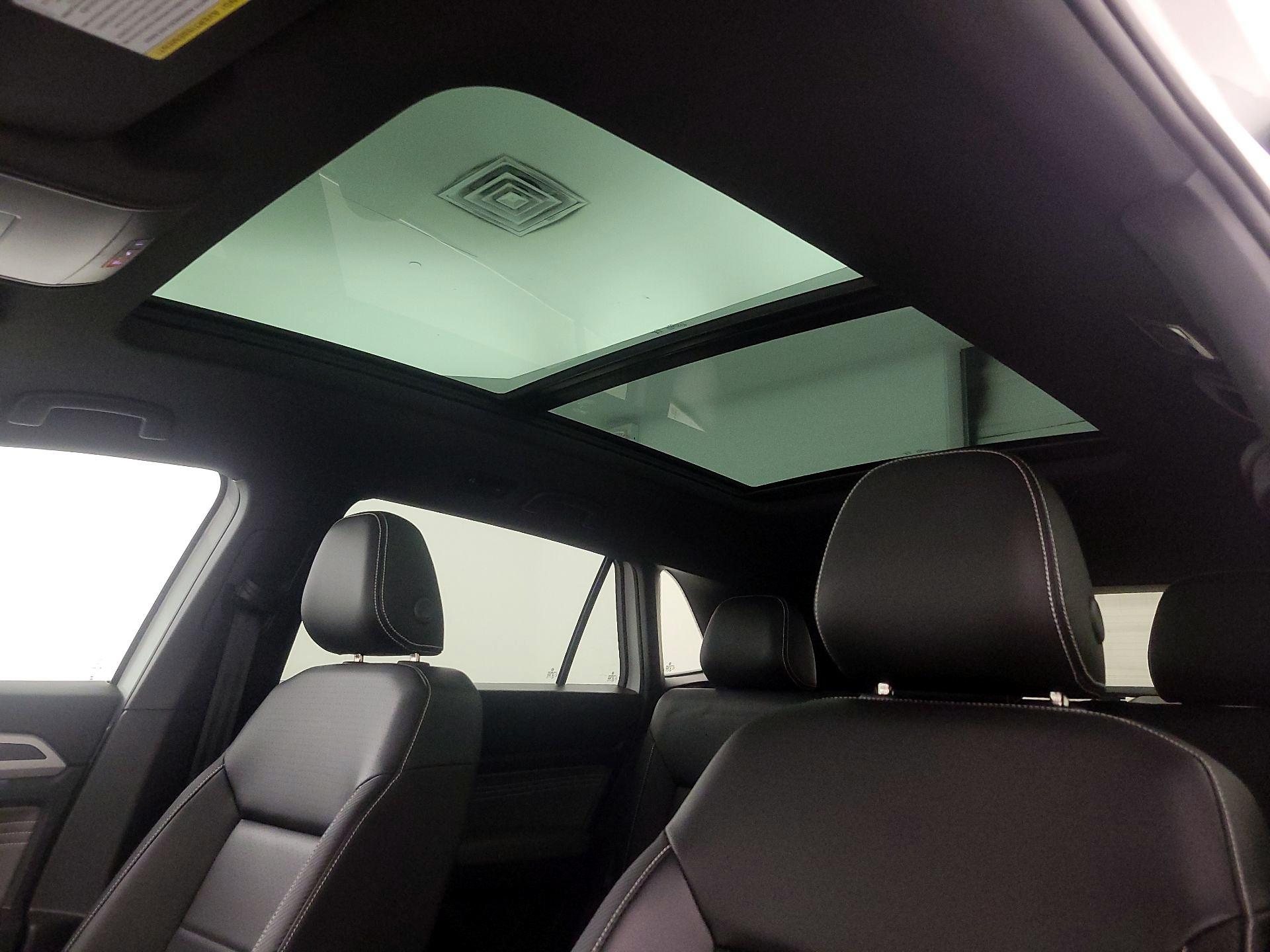 Thumbnail: 2023 Volkswagen Atlas - 20