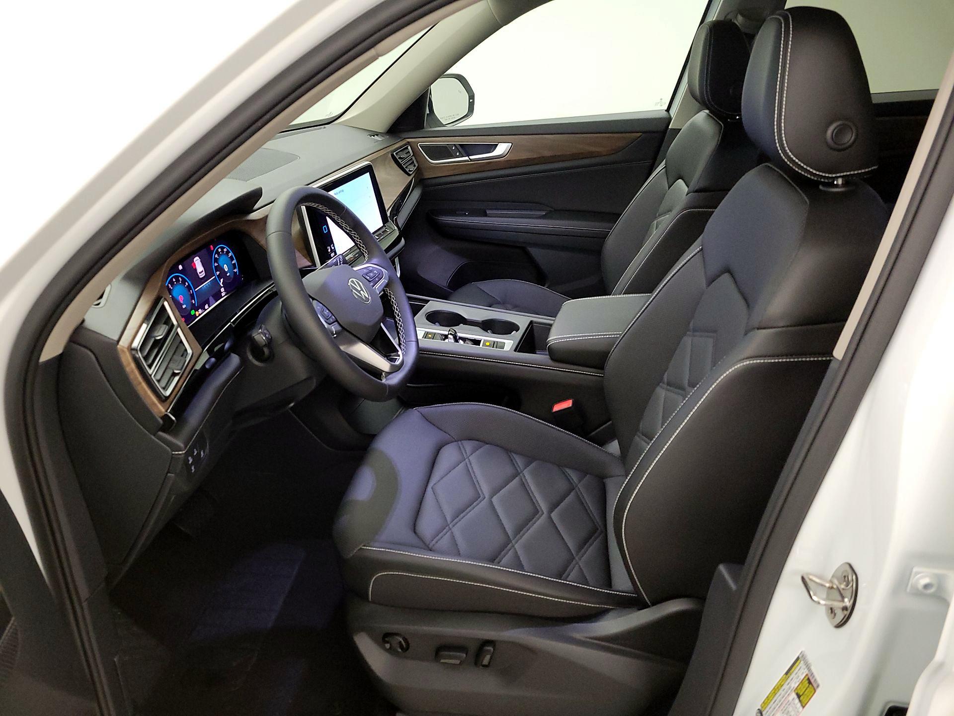 Thumbnail: 2024 Volkswagen Atlas - 11