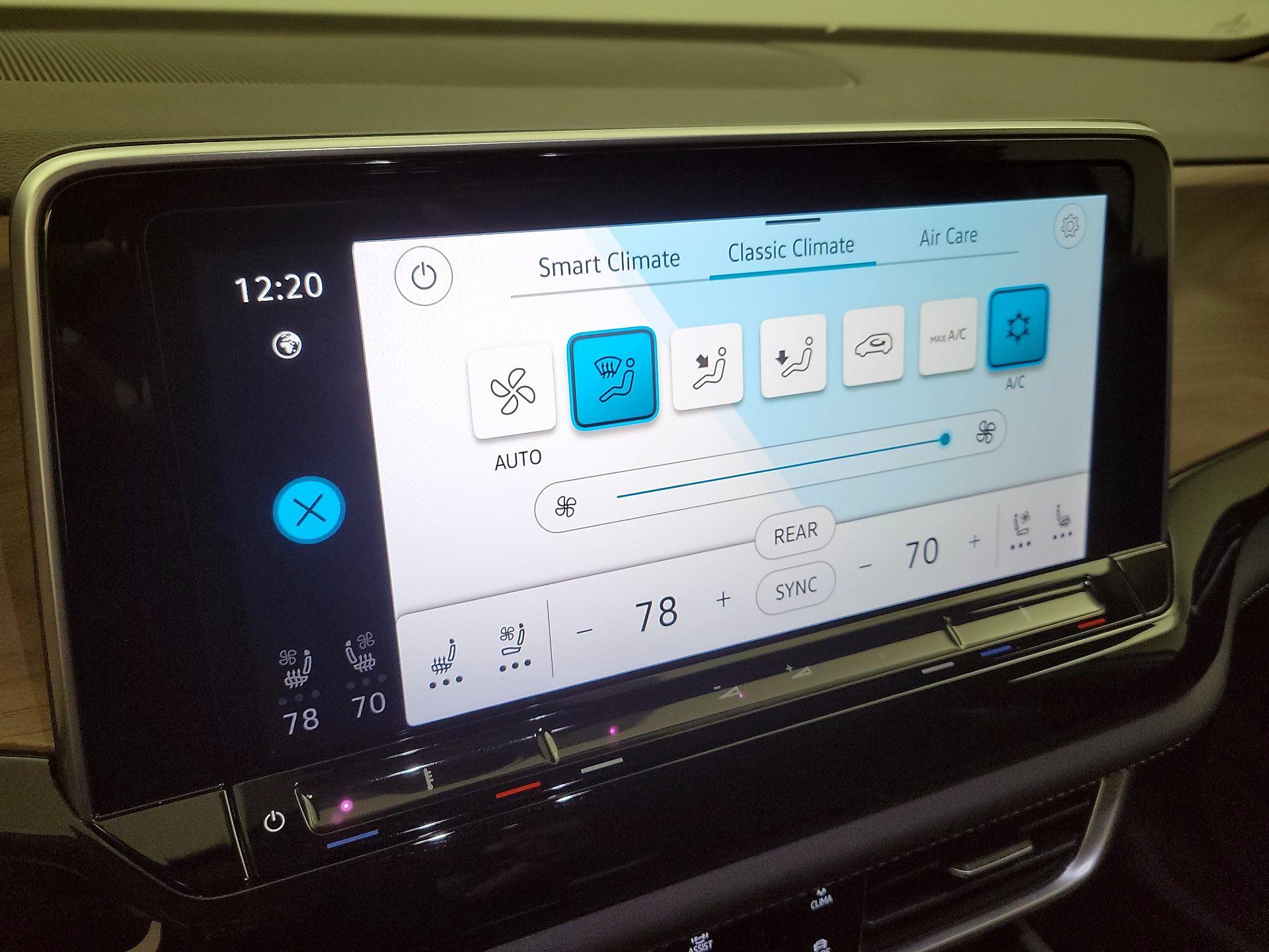 Thumbnail: 2024 Volkswagen Atlas - 16