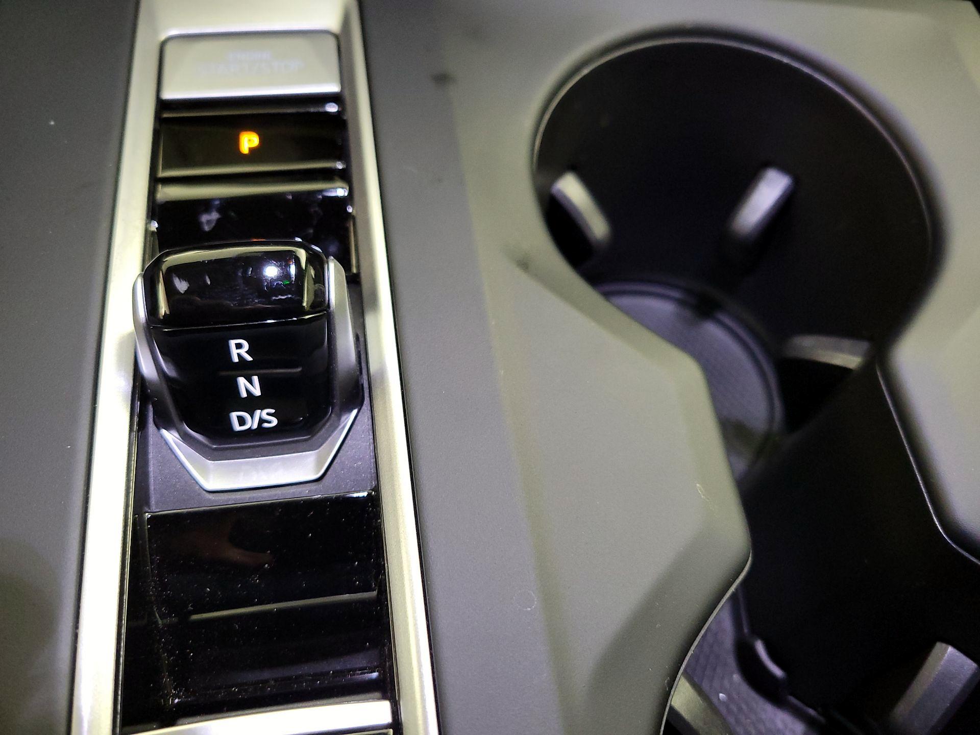 Thumbnail: 2024 Volkswagen Atlas - 17