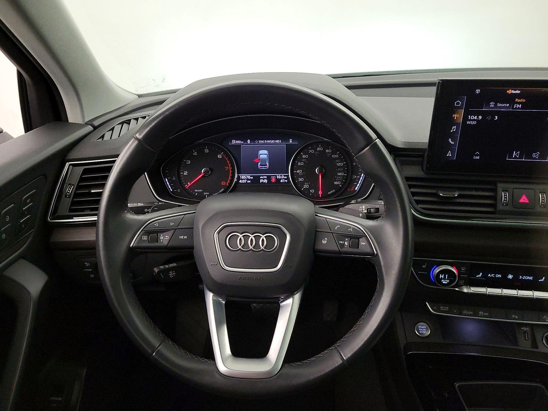 Thumbnail: 2022 Audi Q5 - 10