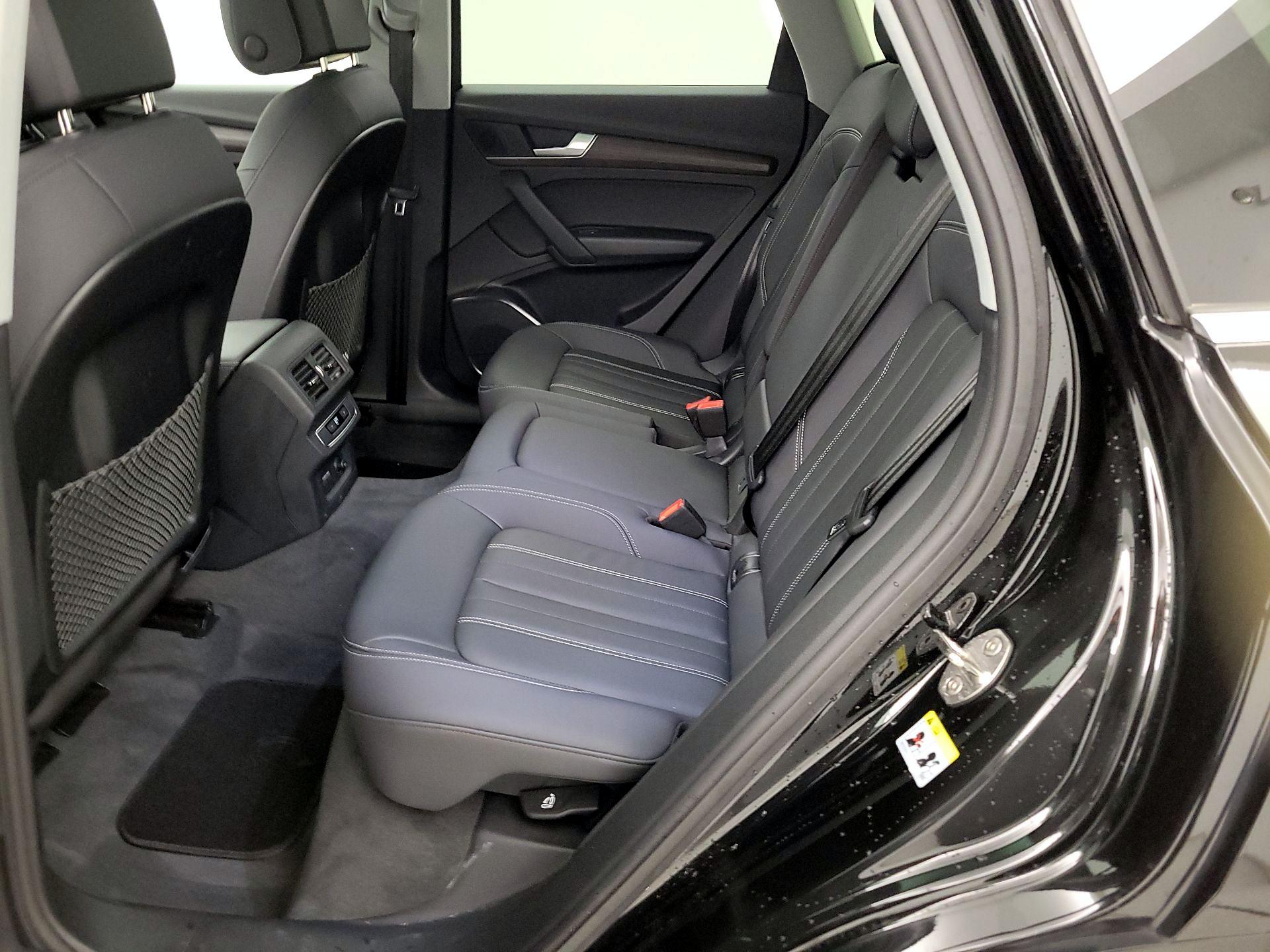 Thumbnail: 2022 Audi Q5 - 19