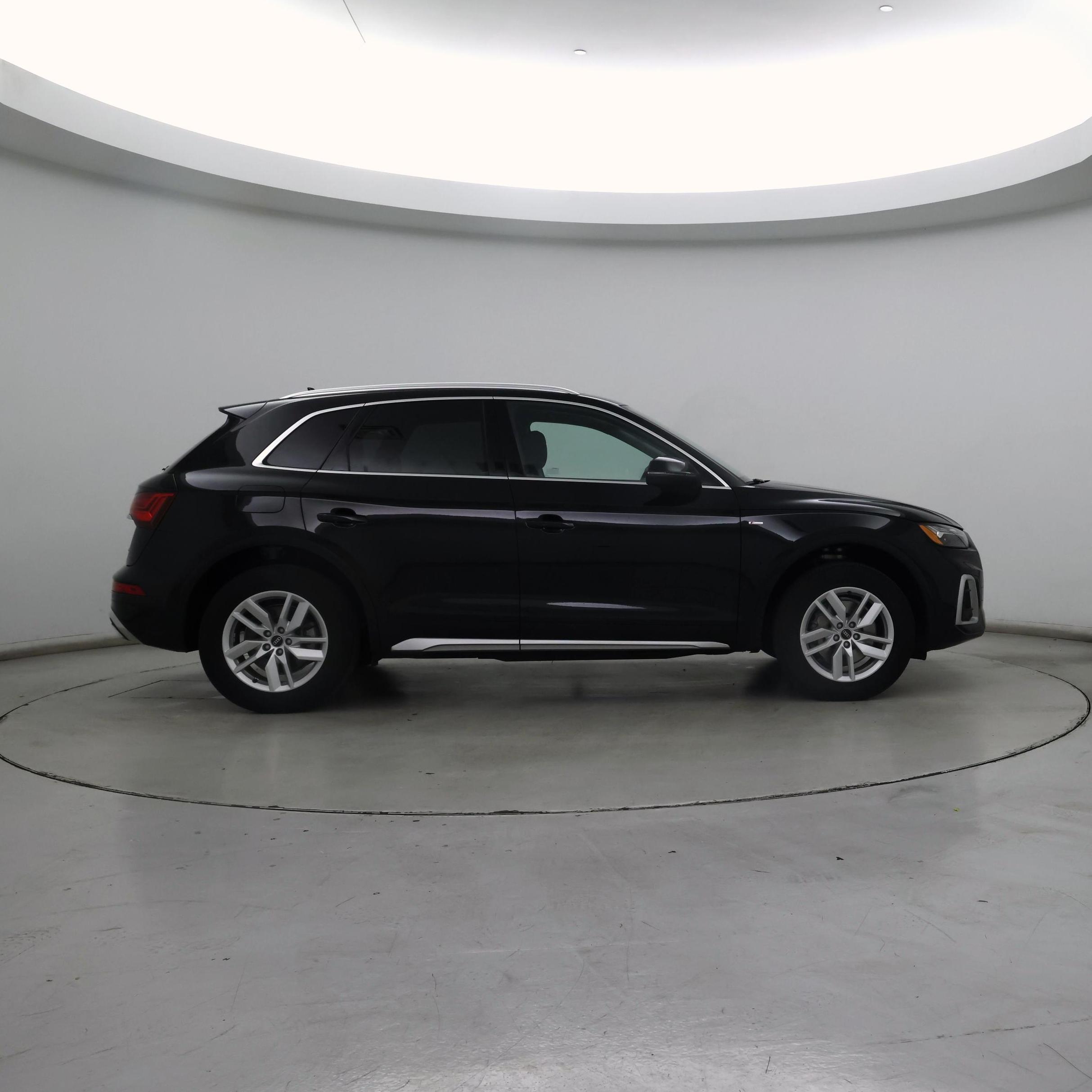 Thumbnail: 2022 Audi Q5 - 7