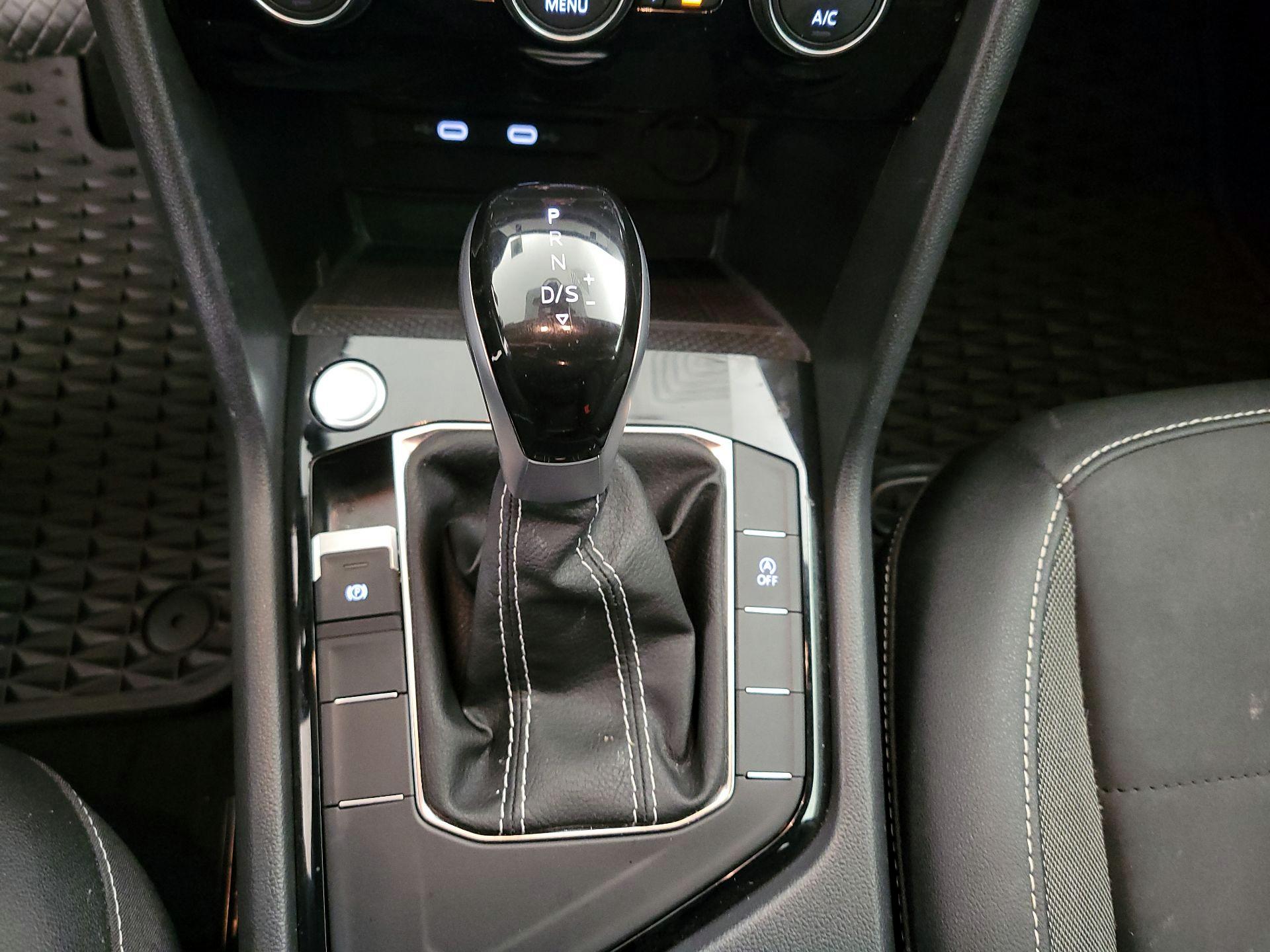 Thumbnail: 2024 Volkswagen Taos - 17