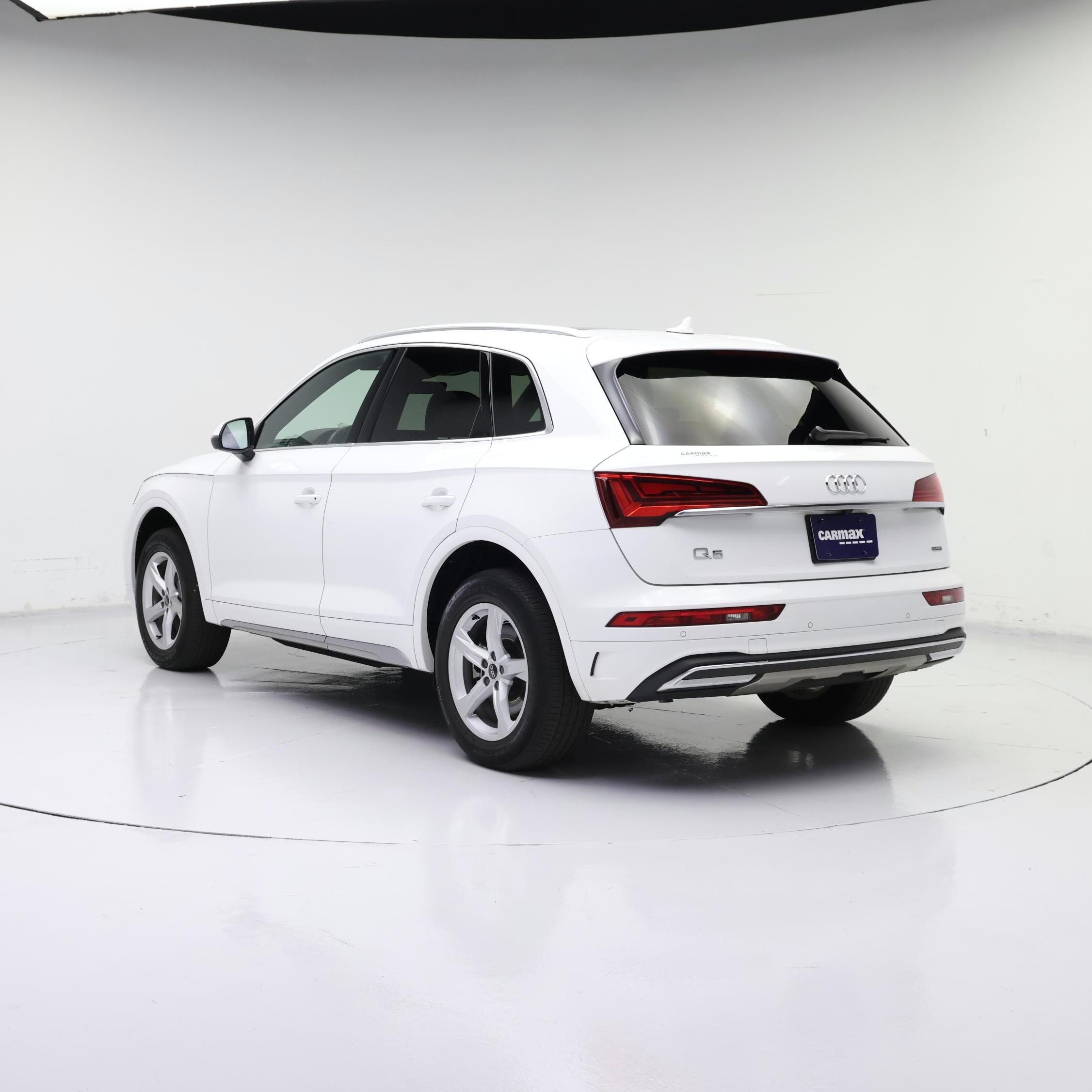 Thumbnail: 2023 Audi Q5 - 2