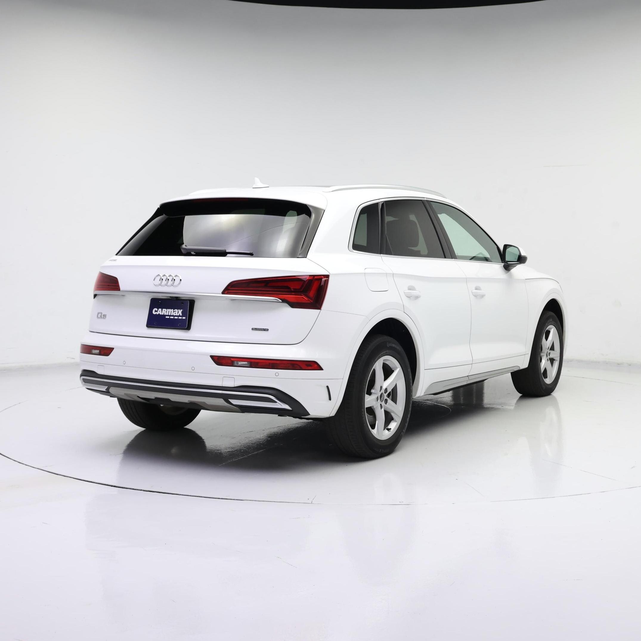 Thumbnail: 2023 Audi Q5 - 8