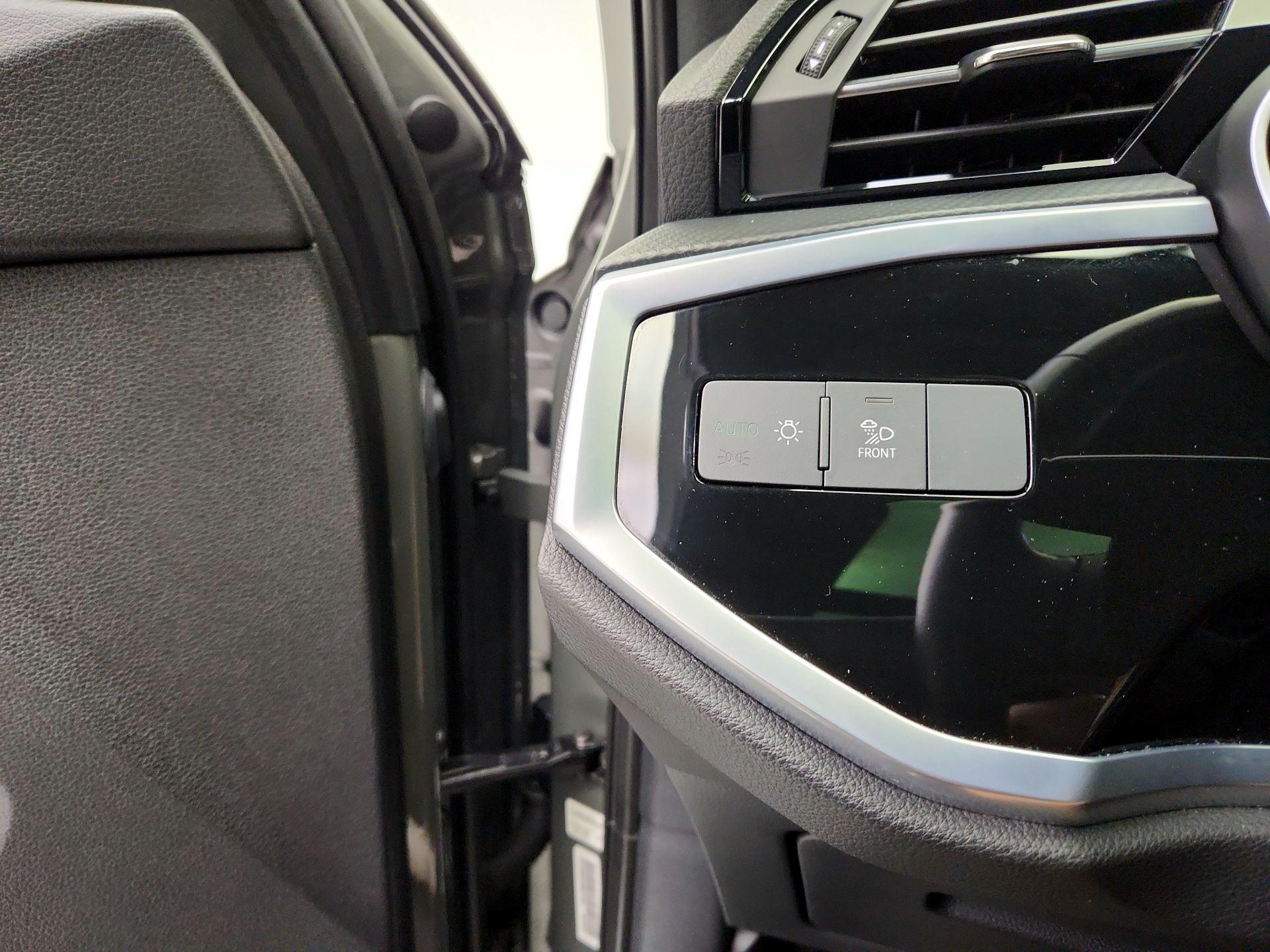 Thumbnail: 2022 Audi Q3 - 13