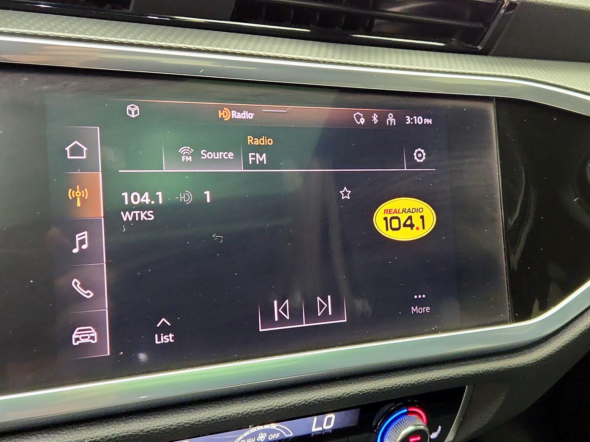 Thumbnail: 2022 Audi Q3 - 15